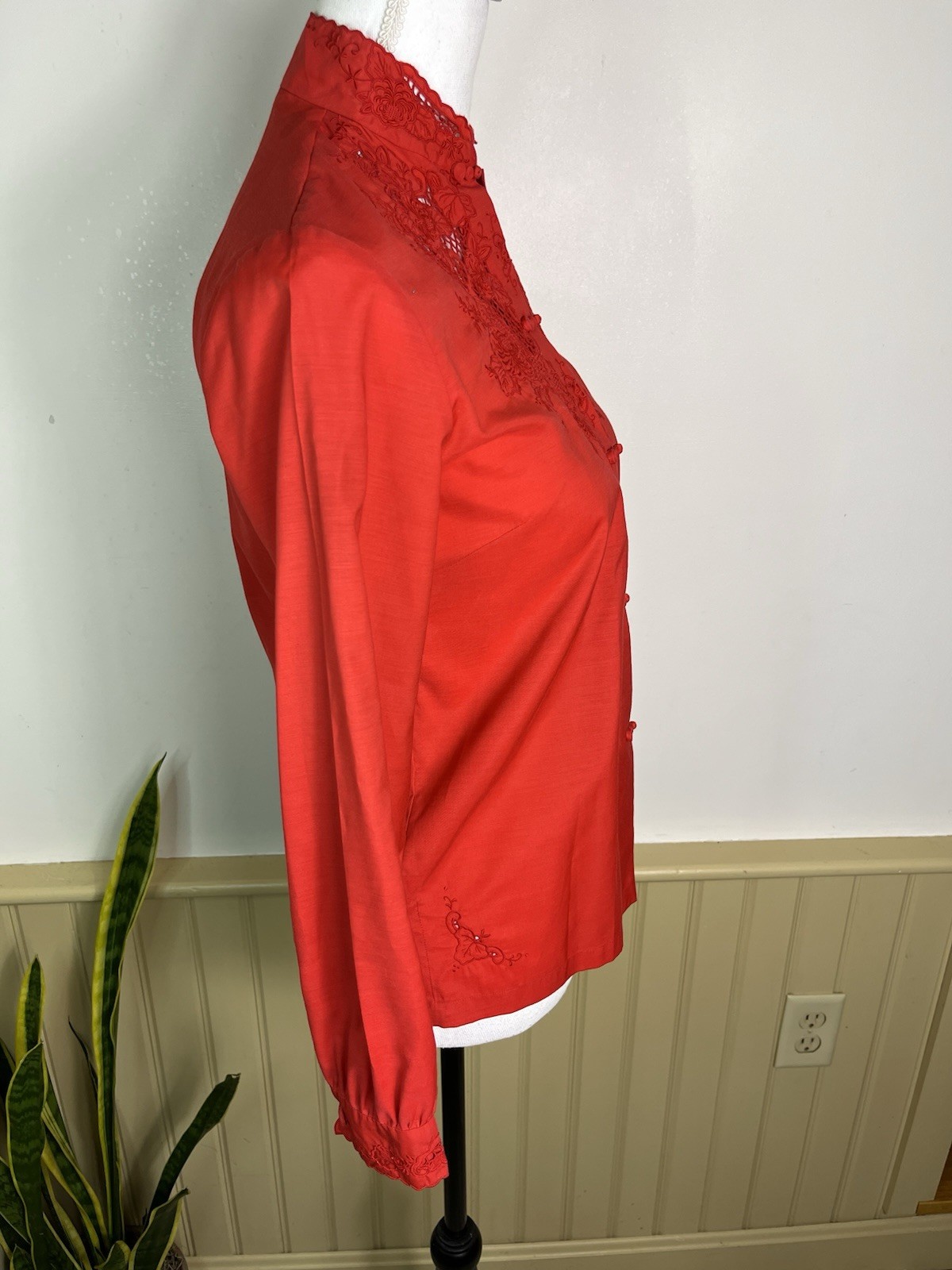 Vintage Daffodil Red Embroidered Blouse S Artsy Lace Button Top China Style Rare