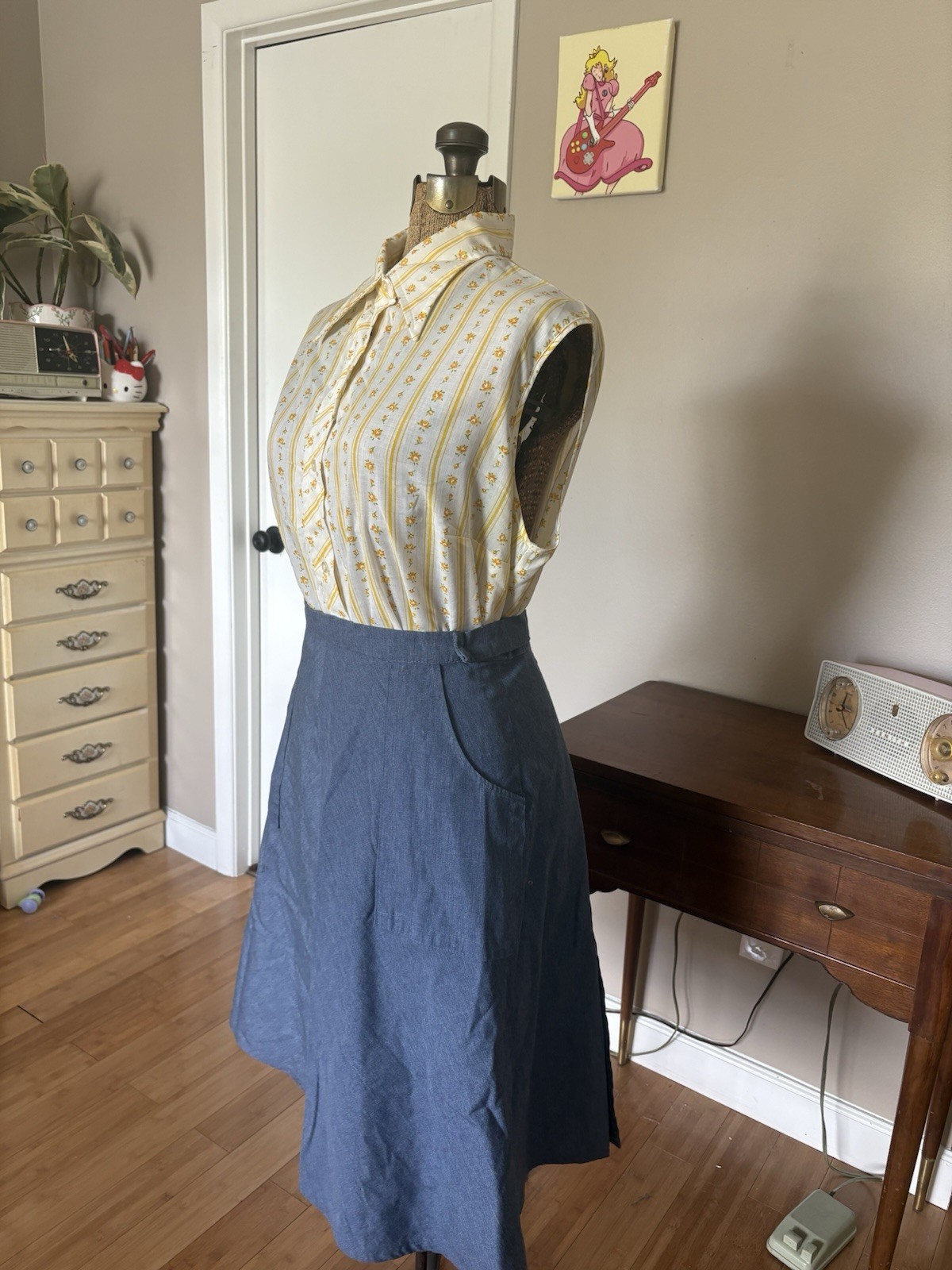 VTG 1950s/60s Handmade Chambray Wrap Skirt with Pockets 34” Waist
