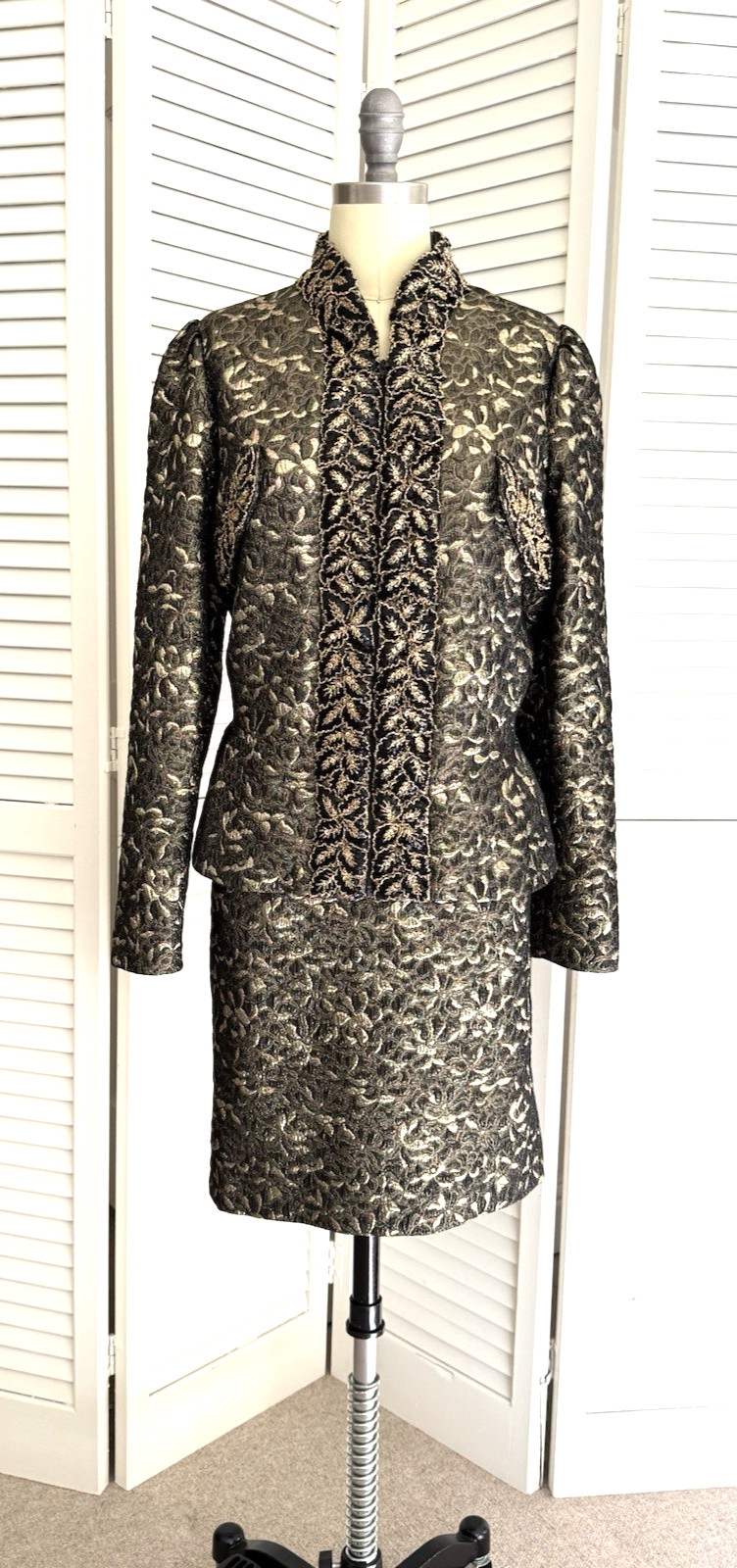 Vintage 90&rsquo;s Valentino Night Metallic Brocade Beaded Evening Skirt Suit SZ 12 14