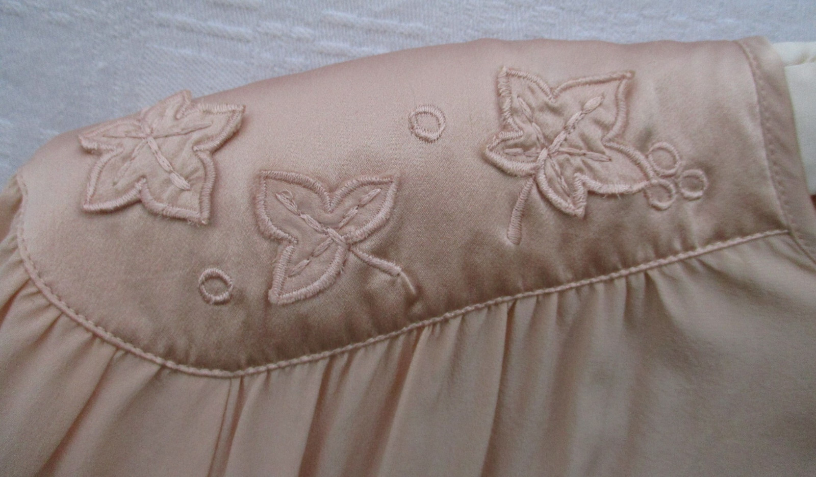 SSSSSSSSSSSSSSSSS Embellished 100% Silk Sheath Dress Vintage Size 14 Hong Kong