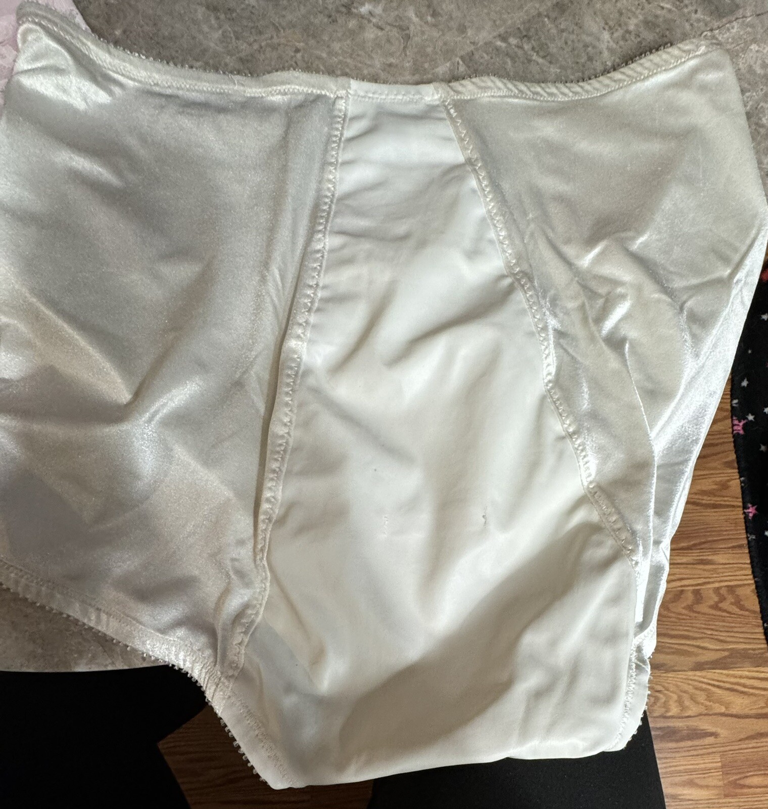 VINTAGE CROWNETTE SHAPER , WATERPROOF?? SIZE 5 X.
