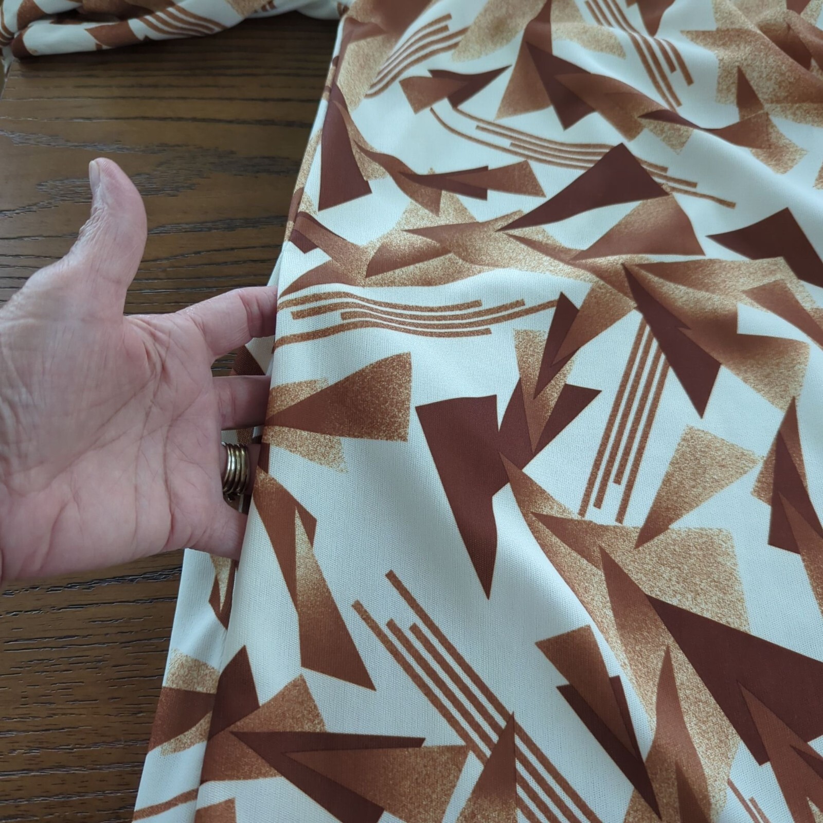 Vintage bat sleeve brown white geometric Comfy pockets oversized Muumuu dress S