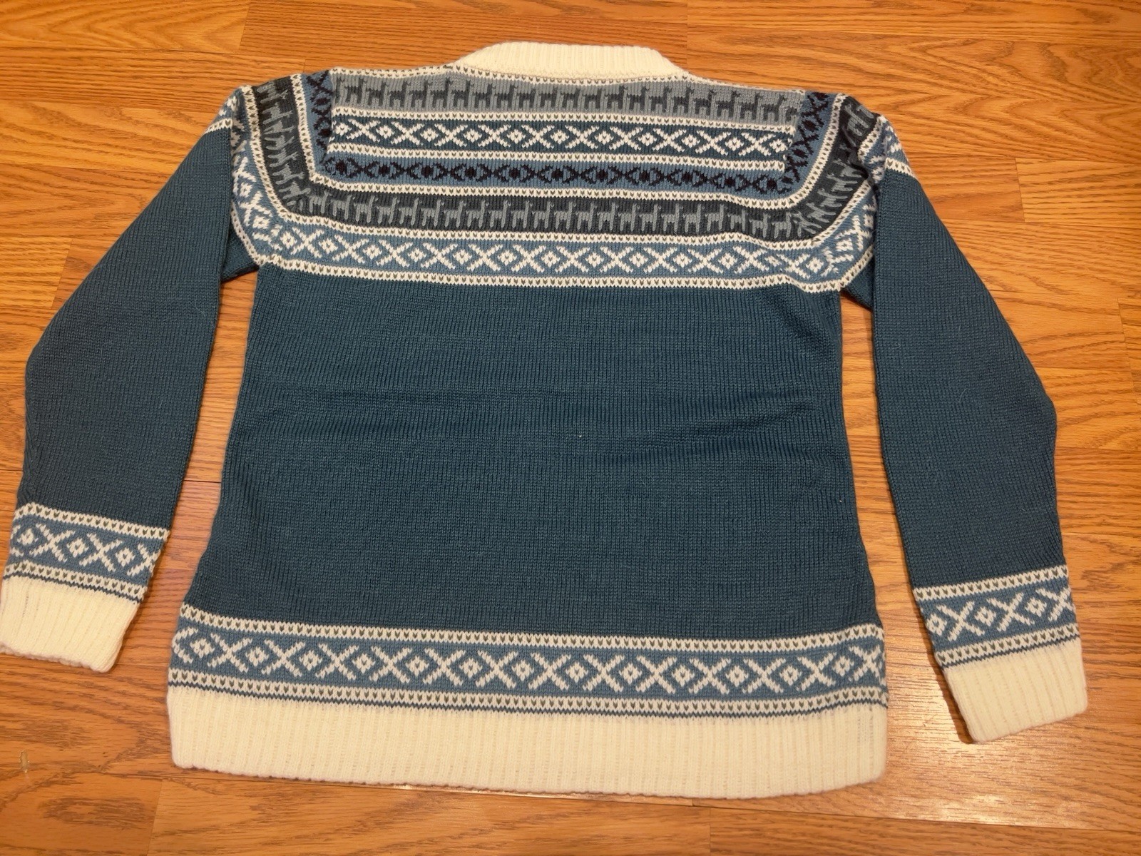 Vintage Alpaca Pullover Sweater – Made in Peru – Size S-Unisex