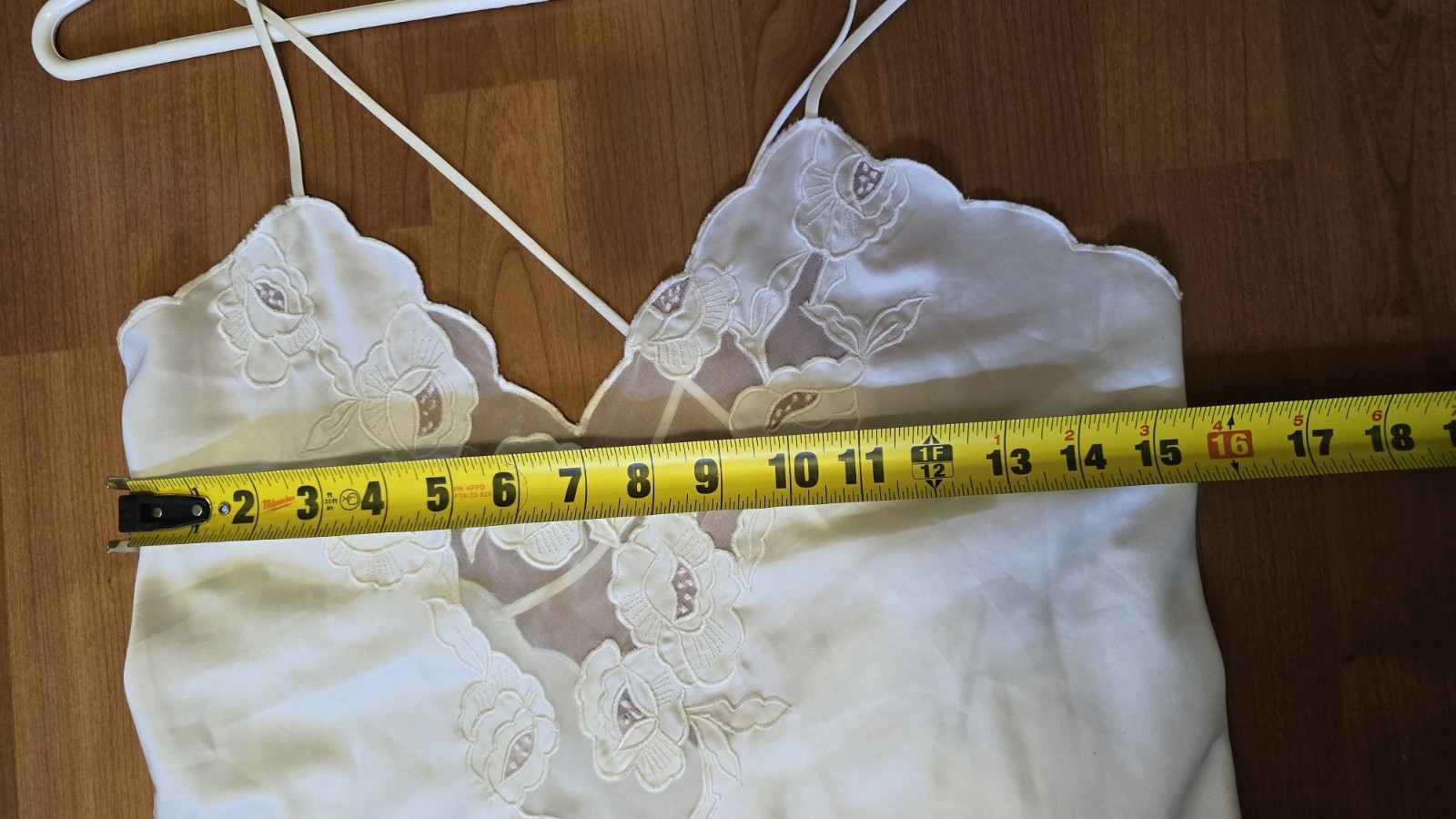 Vintage Natori White Full Length Nightgown Floral Applique Slip Dress Womens M