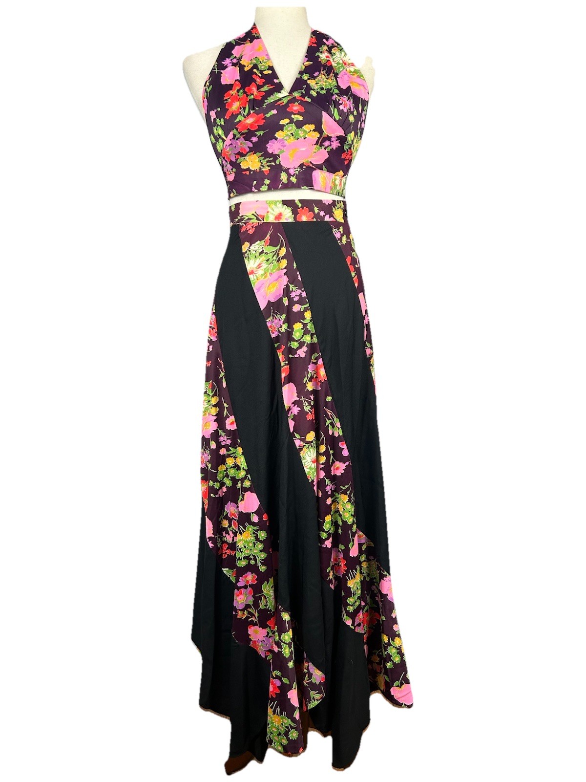 Vintage 70s Pinwheel Floral Two Piece Halter Top Maxi Skirt Set XS/S Mod GoGo