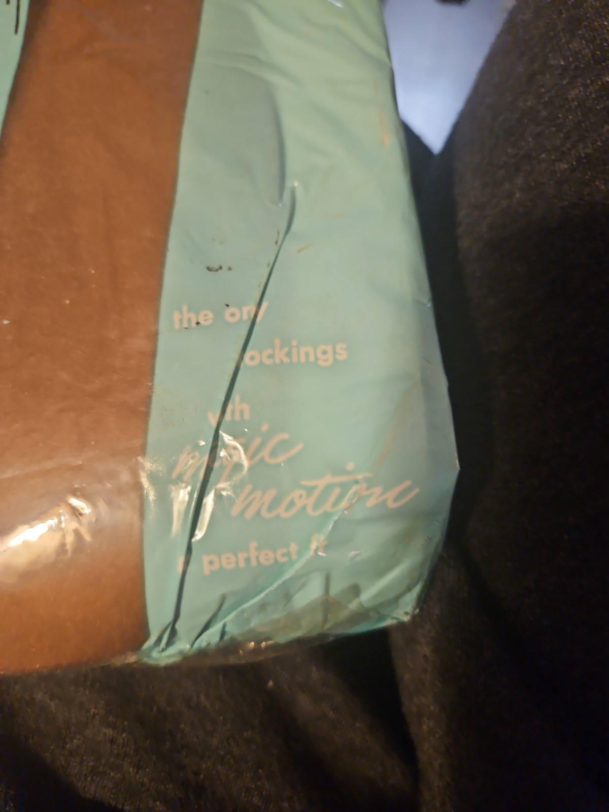 Vintage Mojud Stretch Agilon Nylon Stockings Size B Fits 9.5-10 BROWN CRISP