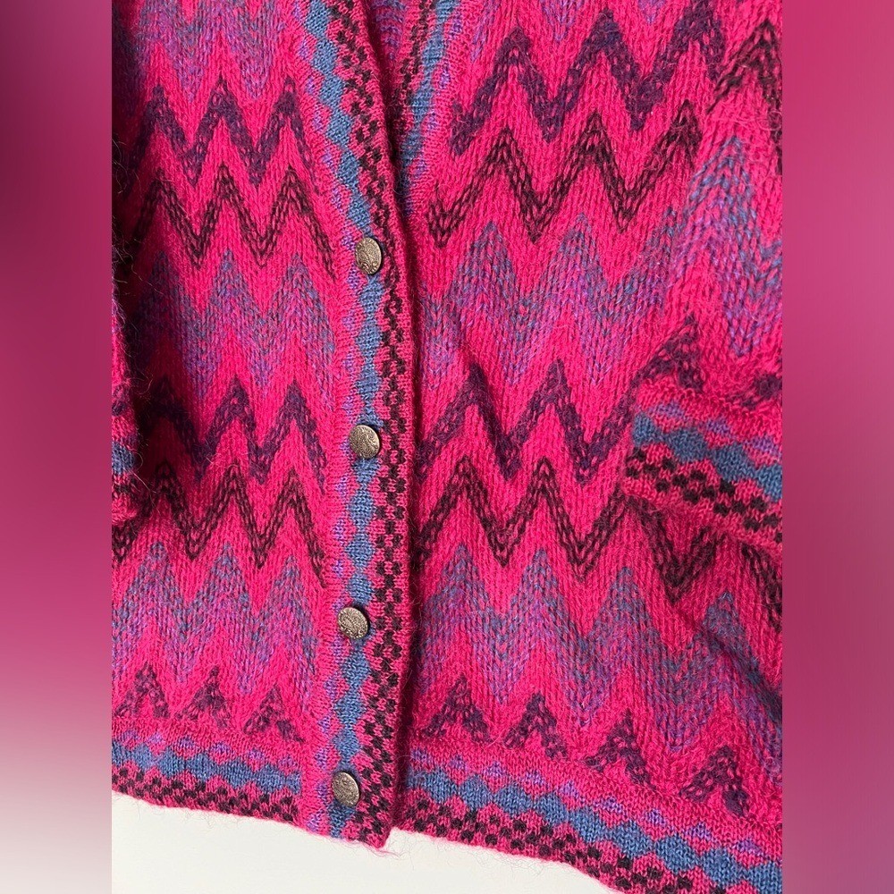 Vintage 80s Wool Blend Buttonup Chevron Stripe Oversized Cardigan Sweater small