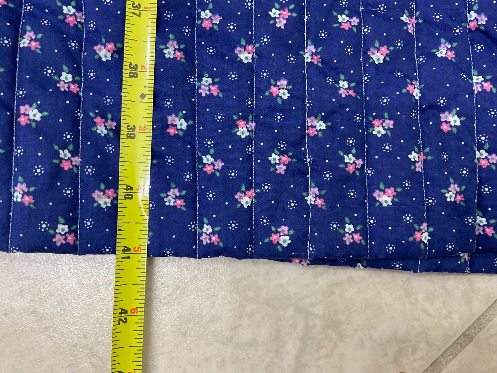 Vtg. Carriage Court Sears Quilted Floral Robe Size Small USA Made Cottage core