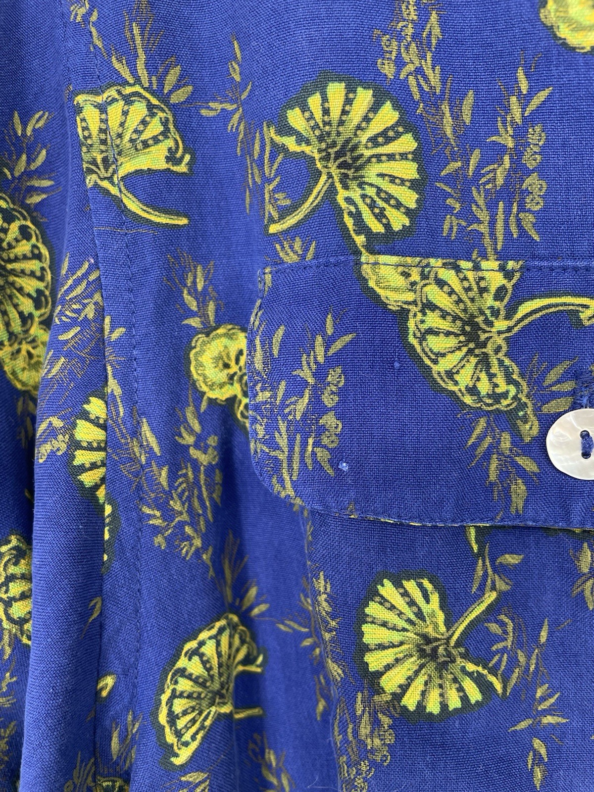 Vintage 1990s Y2K Floral Statement Maximalist Over Sized Silk Blouse Shirt LG