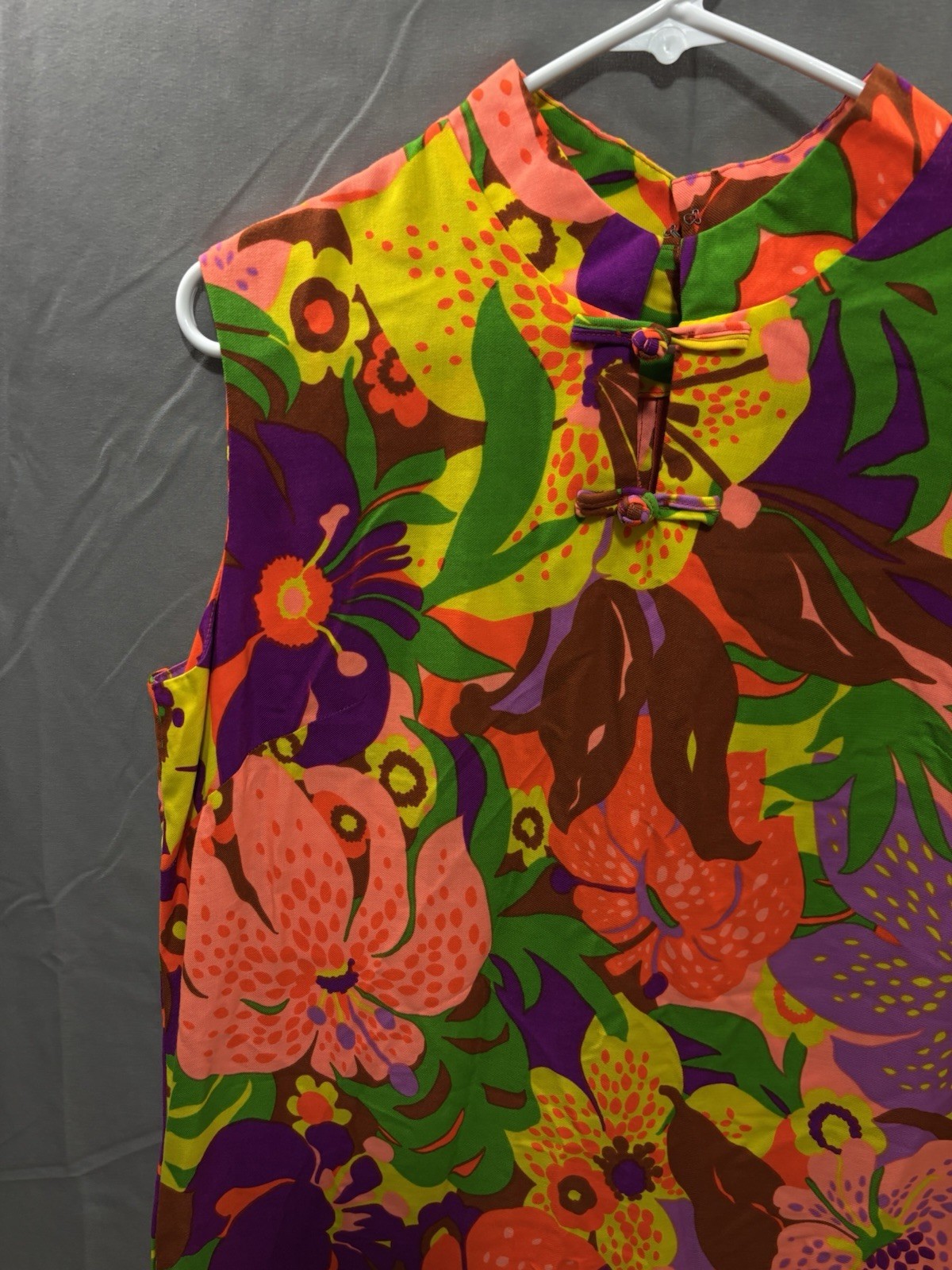 Vintage Sun Fashions of Hawaii Floral Dress Woven Cotton Bold Flowers Sleeveless