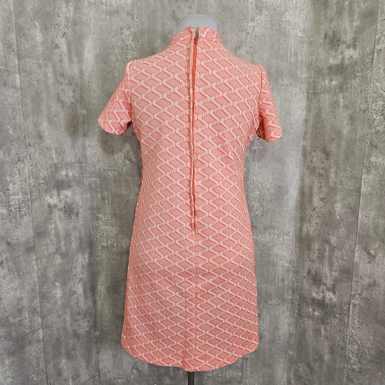 Vintage 60s Mod Peach Geometric Double Knit Shift Dress Mushroom Pin Mod GoGo