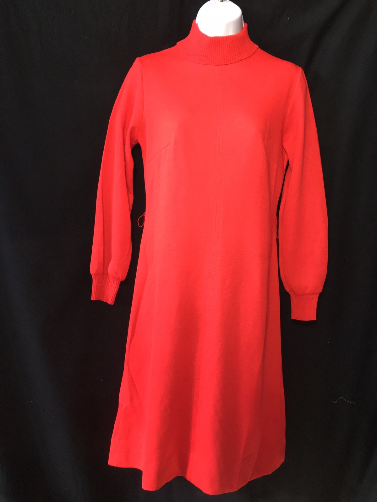 Vtg 1960s 70s Bleeker Street Solid Red Sz 8 Mod Shift Dress Long Sleeve Poly