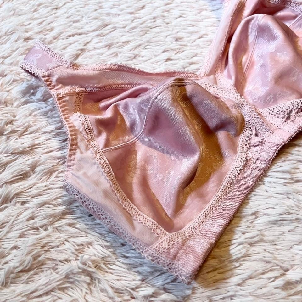 Underscore Unlined Wirefree Full Coverage Bra Womans 40DD Feminine Delicate