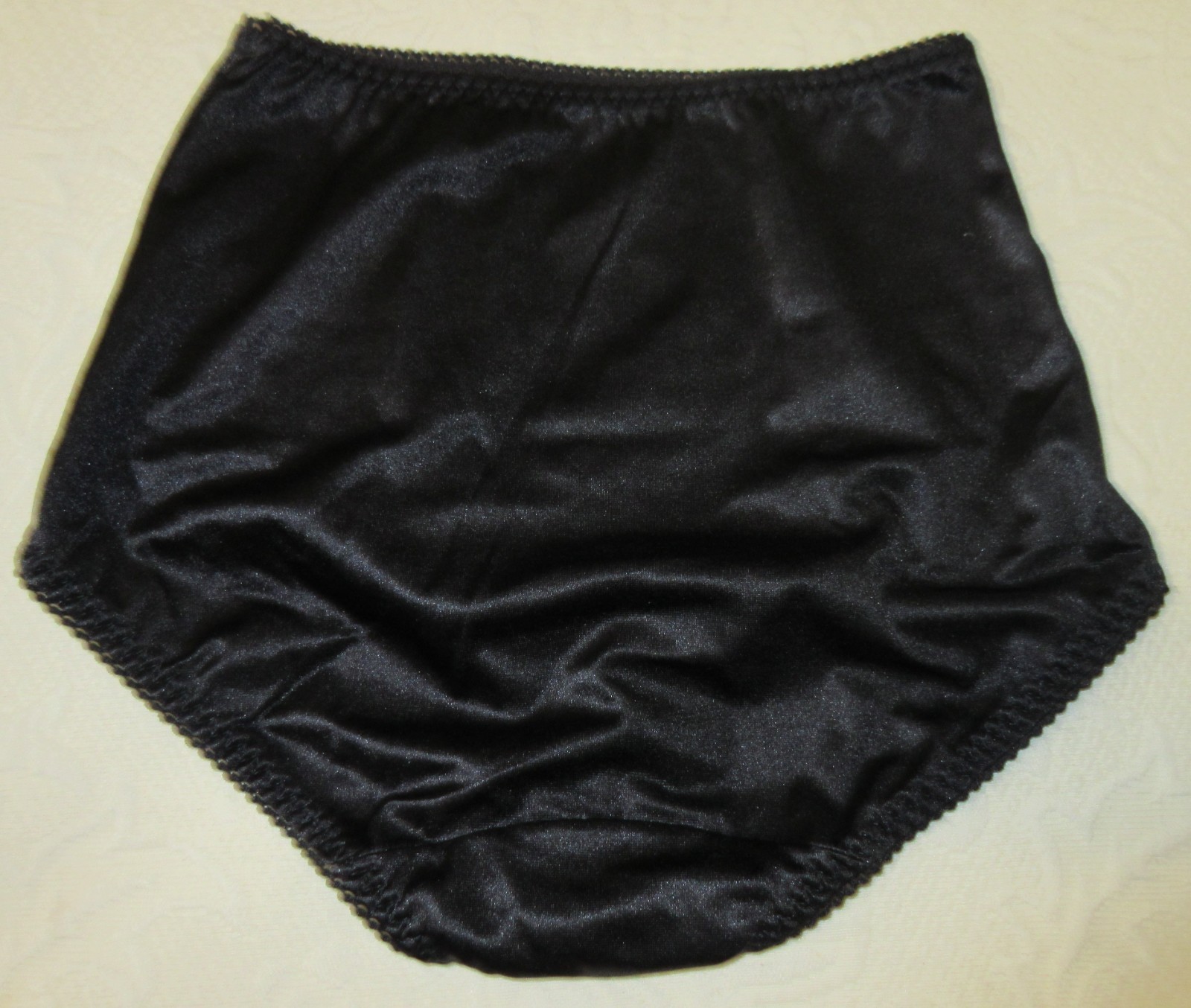 vtg VANITY FAIR SECOND SKIN BLACK 40301 glossy satin briefs shaper panties 6/M