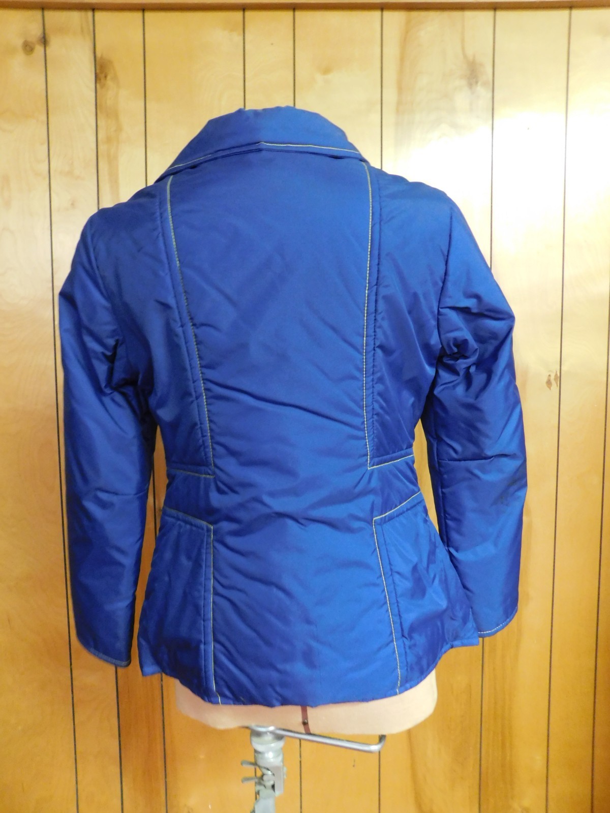 Vintage 80&rsquo;s WHITE STAG Ski Jacket Coat 35&Prime; Waist Blue w/ Yellow