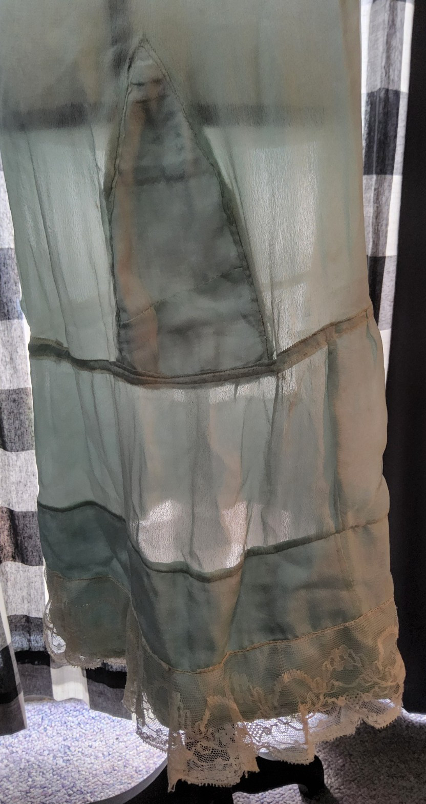 VTG 1920s FLAPPER PALE AQUA SILK & LACE CHEMISE Art Deco Era Slip, 1930s Repairs