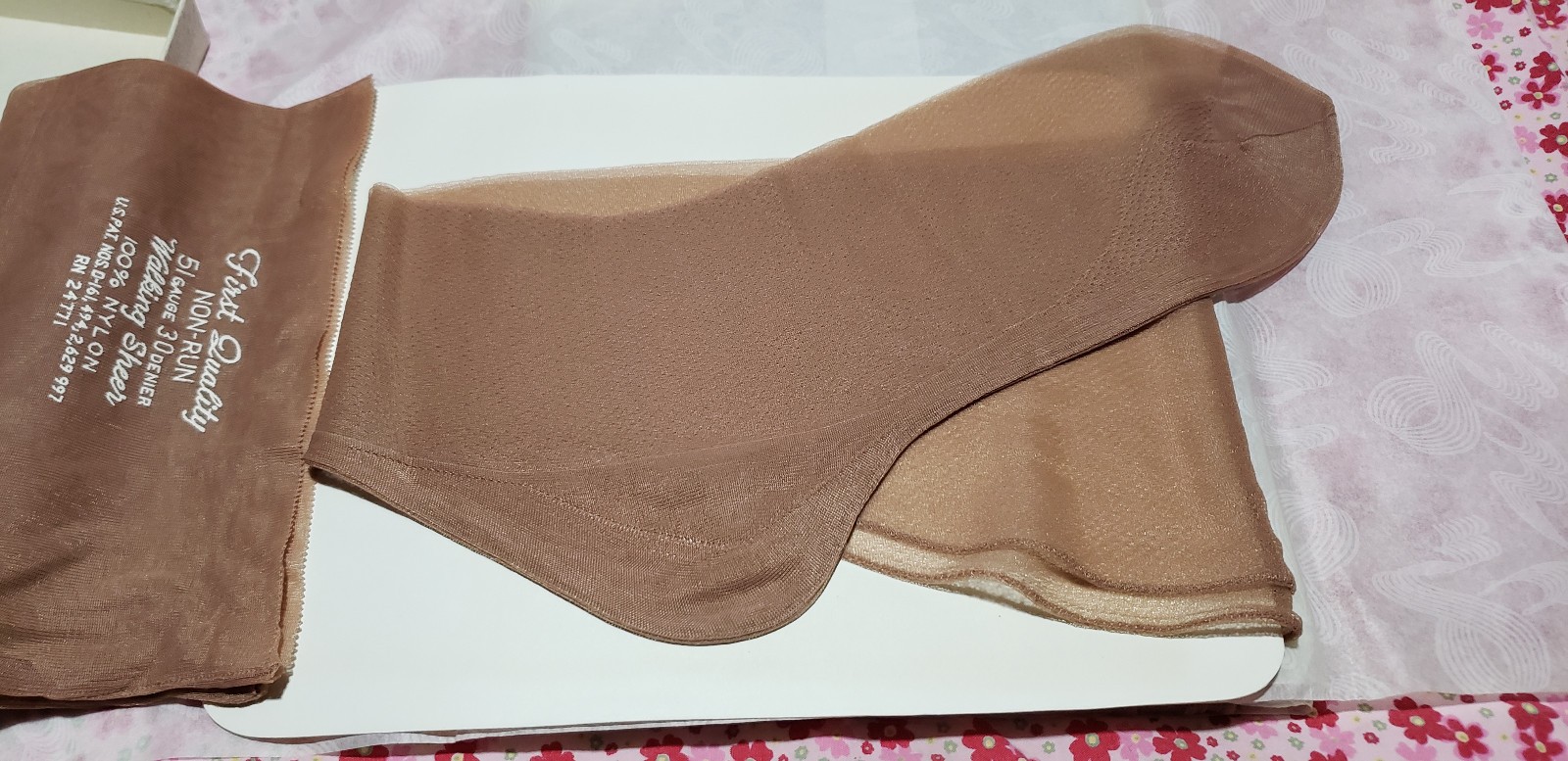 3 Pair Vintage First Quality Non Run Seamed Nylon Stockings Size 10 32 Inches