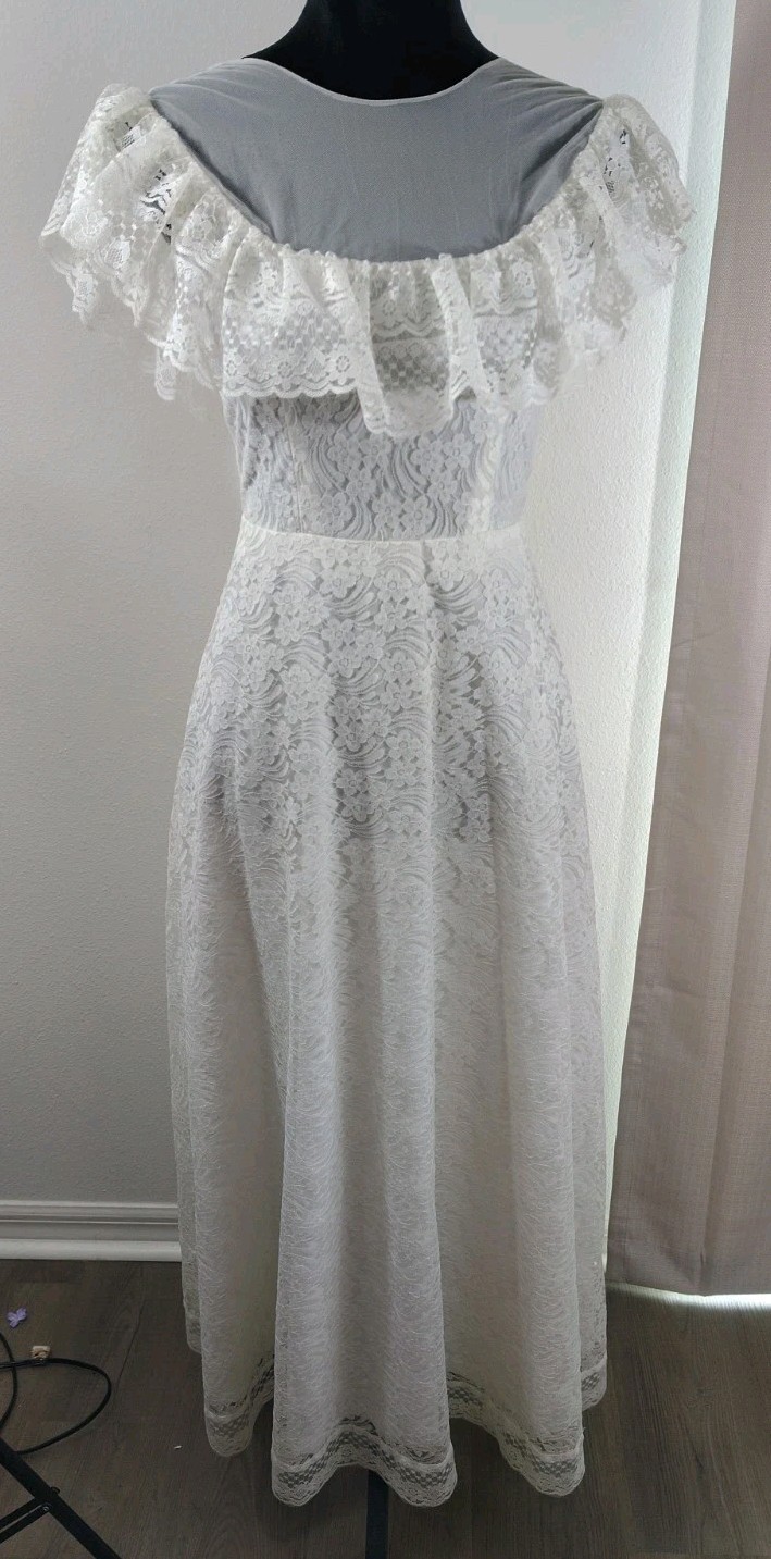 Vintage 1970s White Prairie Wedding Dress Xs/Sm Cottagecore1970s lace prom dress
