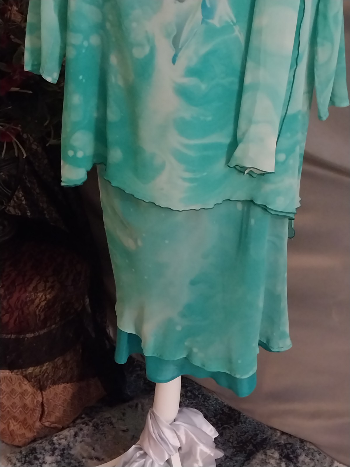 VTG SILK YOLANDA LORENTE HAND PAINTED FLORAL seafoam LAYERS SKIRT BLOUSE L 44