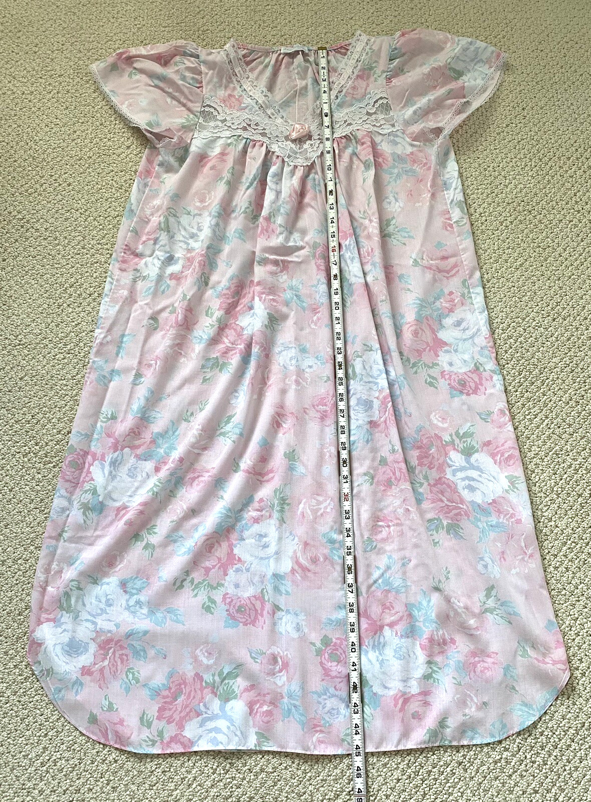 Vintage Miss Elaine Women&rsquo;s Floral Nightgown with Flutter Sleeves SZ M