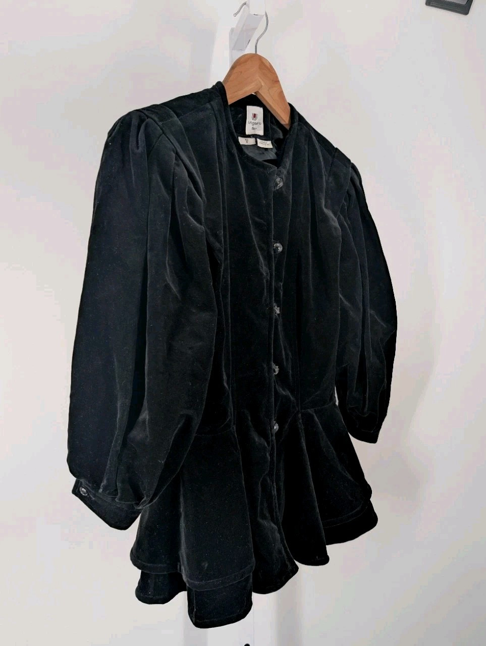 Emanuel Ungaro Ter Vtg 80s Neo Victorian Black Velvet Pleated Puff Jacket 34&Prime;