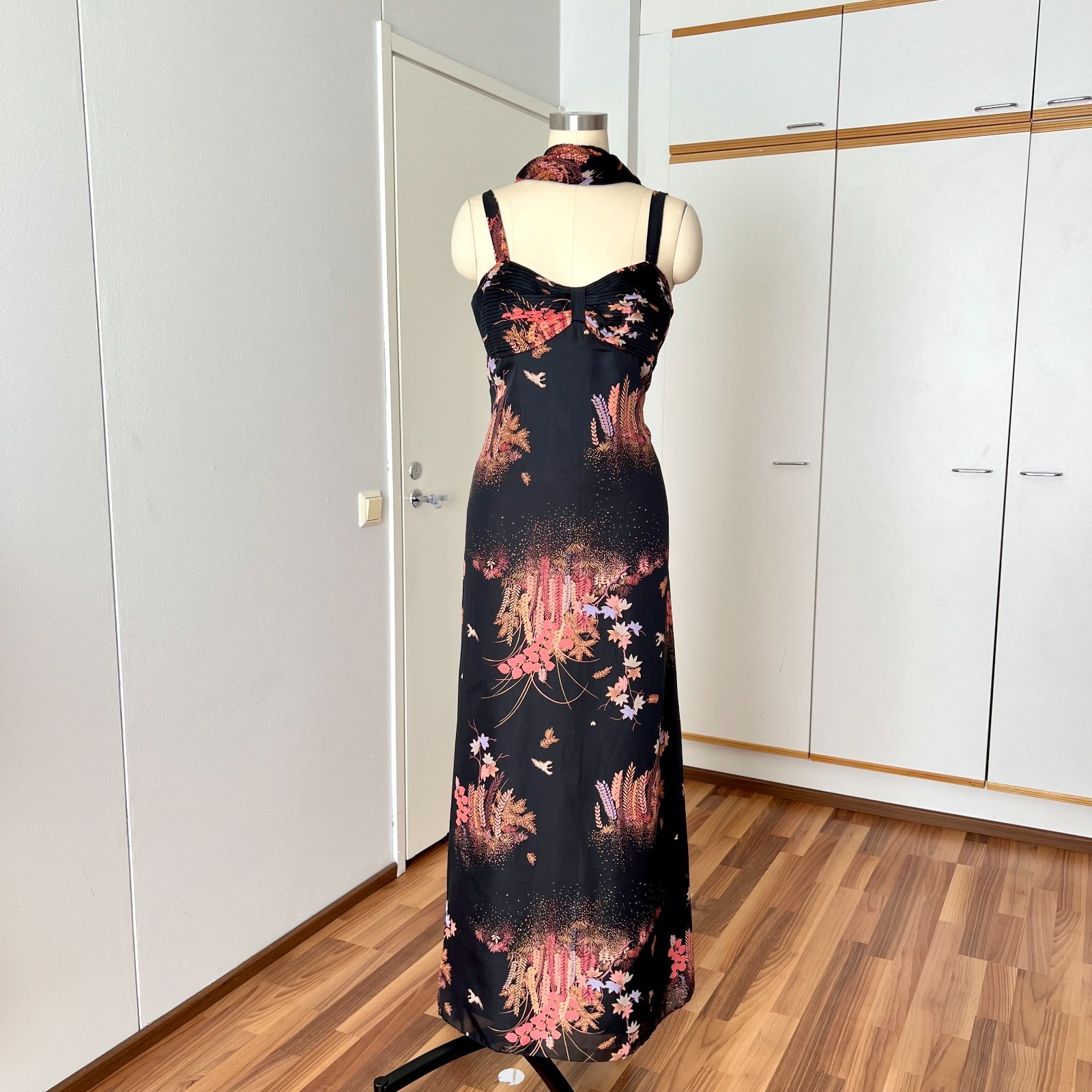 1970s Floral Maxi Dress w/ Scarf Boho Hippie Retro Aline Wedding Guest Summer 42
