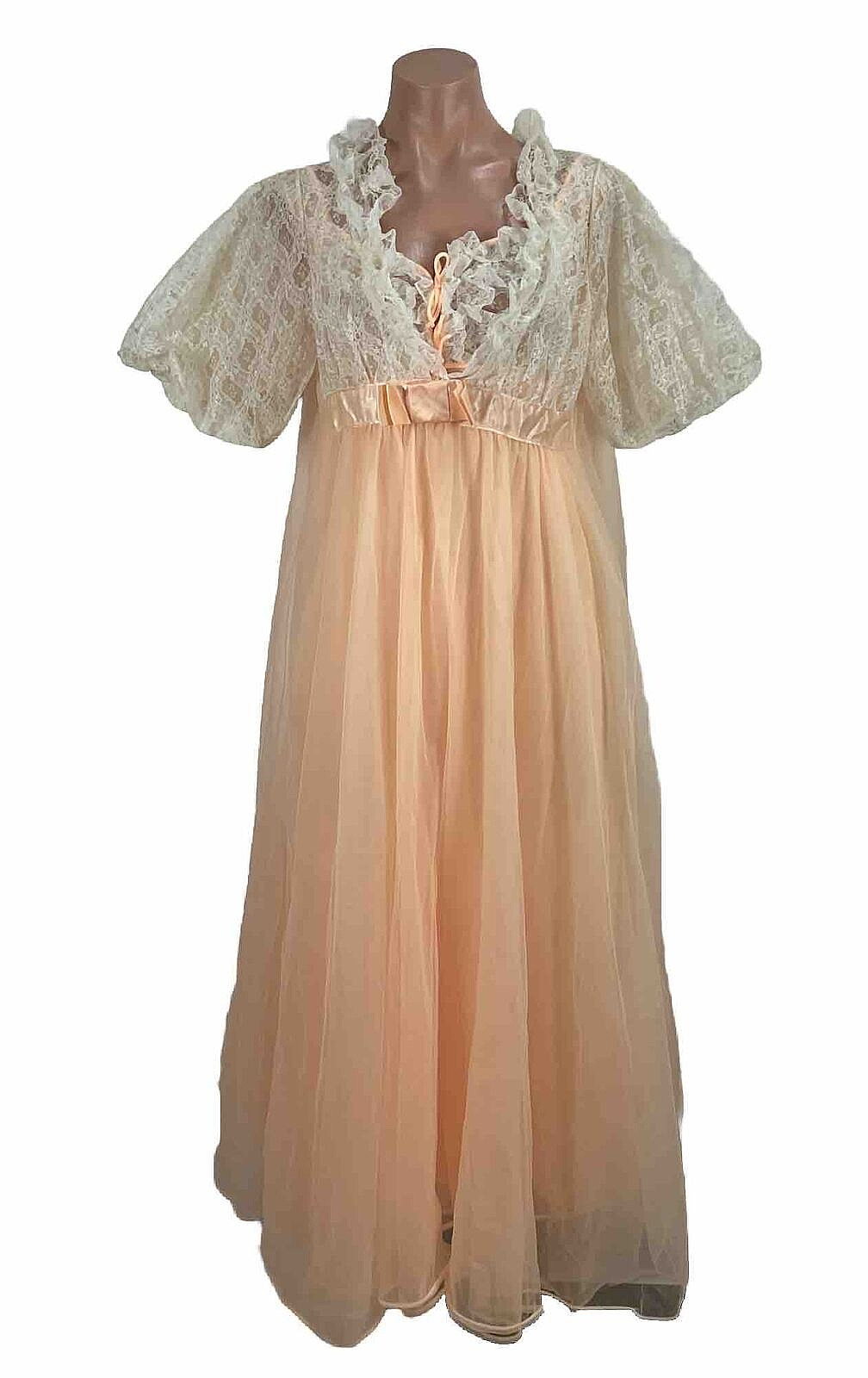 Vintage 1960s Peach Double Chiffon Lace Radcliffe Peignoir Nightgown Robe Set S