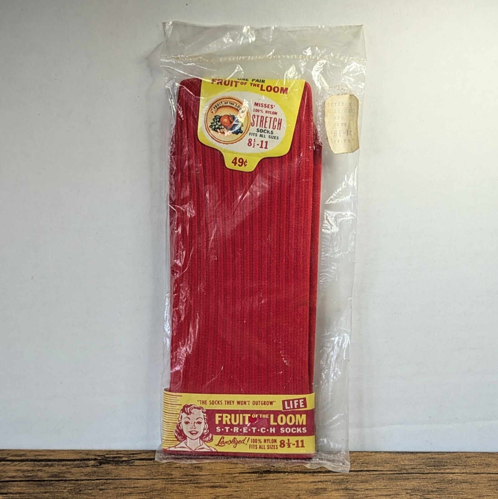 Vintage – 1950s NOS Fruit of the Loom Ladies Red Nylon Stretch Socks, Size 8½-11