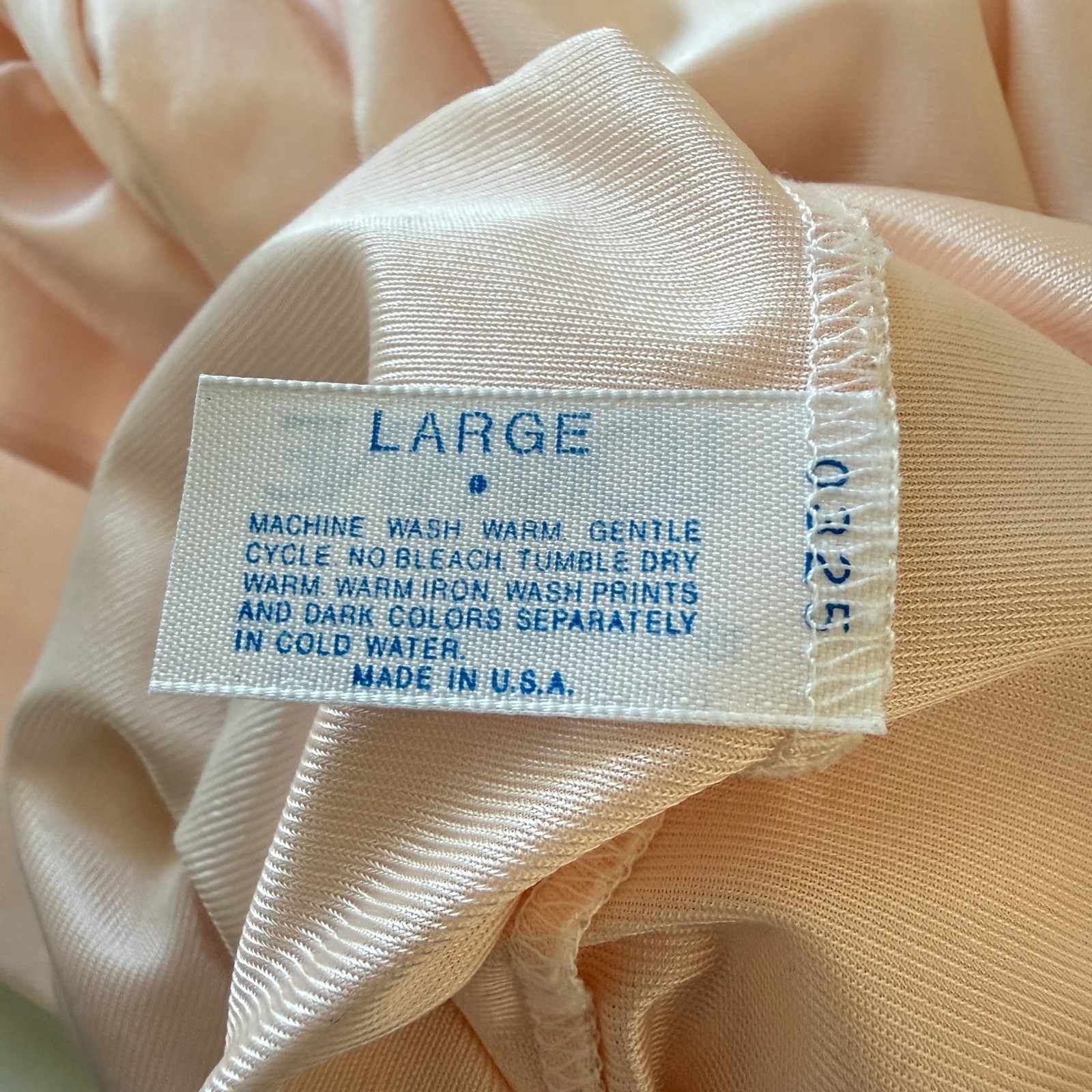 Vintage 70s 80s Lorraine Button Front Housecoat Robe Nightgown Large Peach Nylon