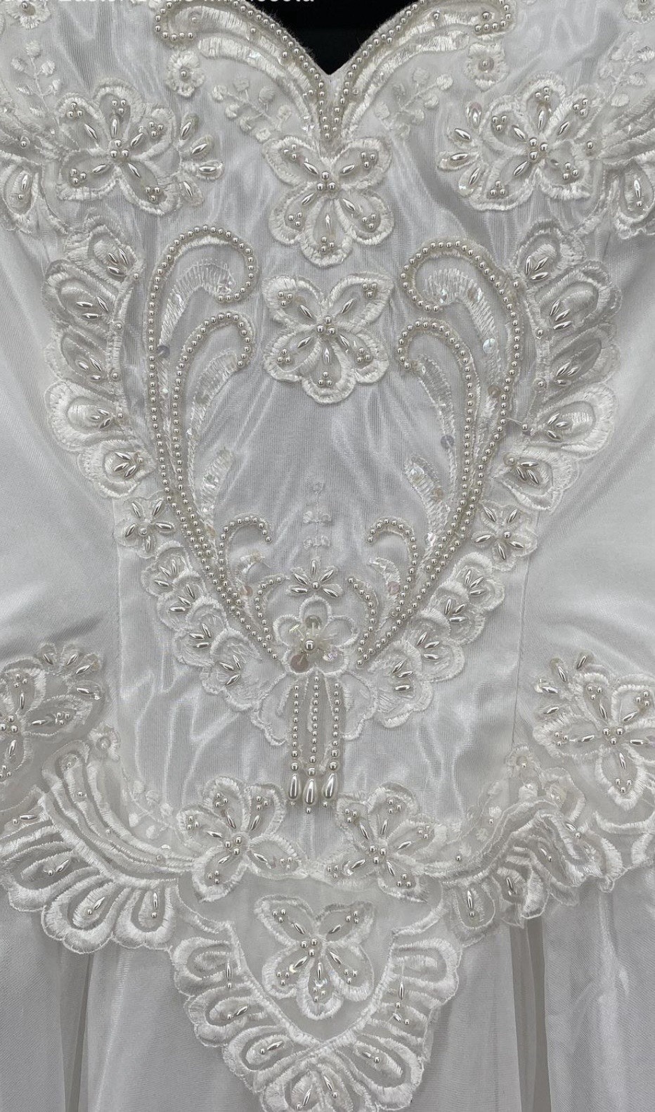Vintage White Satiny Lace Victorian Style Regular Size Wedding Dress with Veil