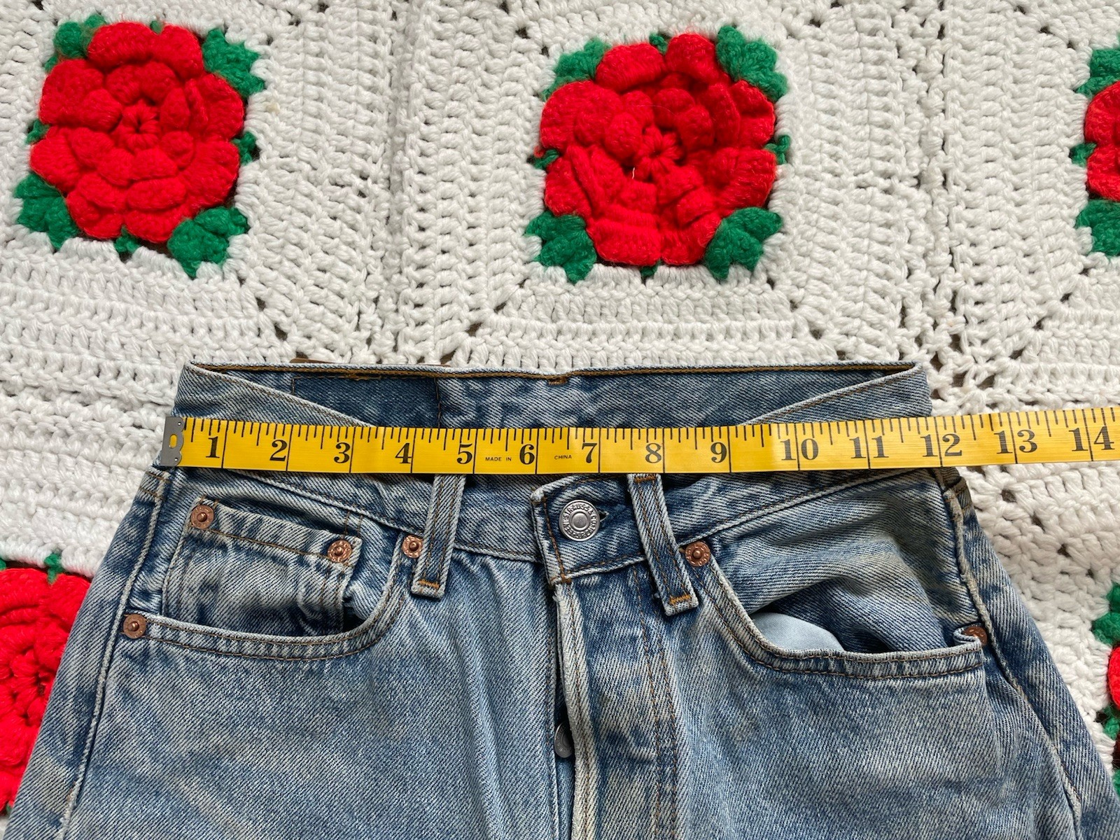 Vintage 90’s Levi’s 501 Jeans W26 Made in USA Light Wash Button Fly High Rise