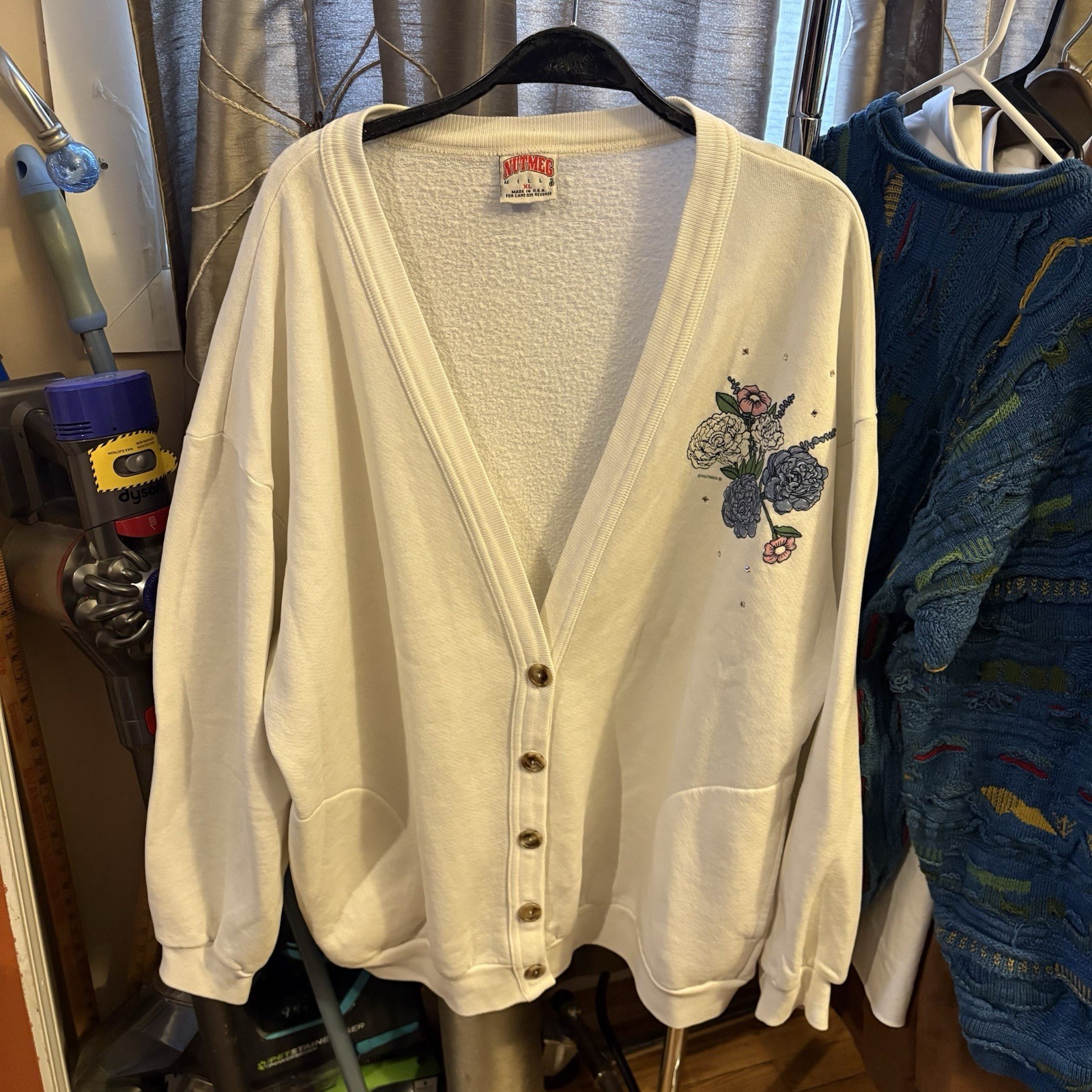 Vintage 90’s Nutmeg Flower White Cardigan Size XL