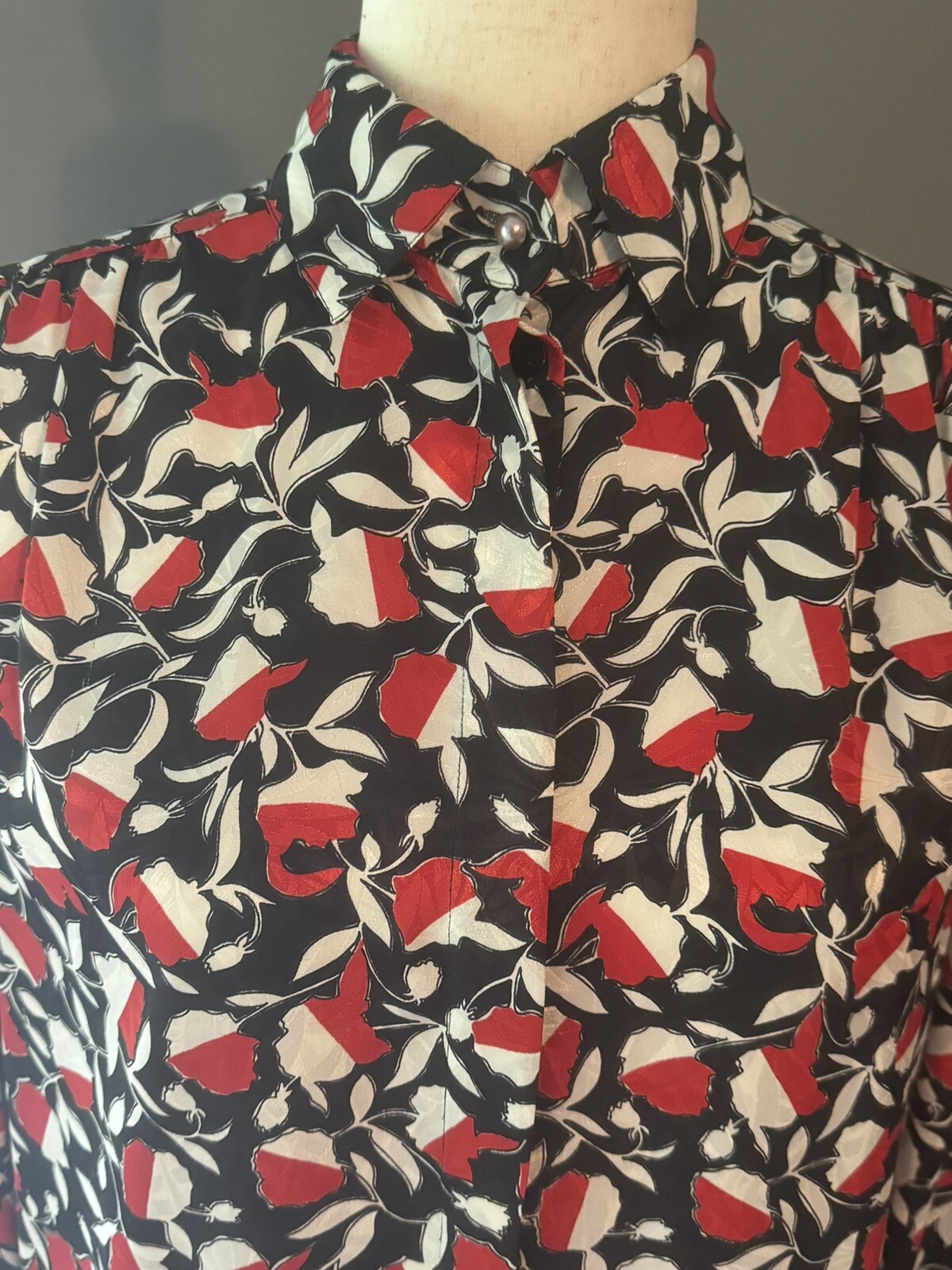Lloyd Williams Vintage Blouse Black Red White Satin Polyester Size 4