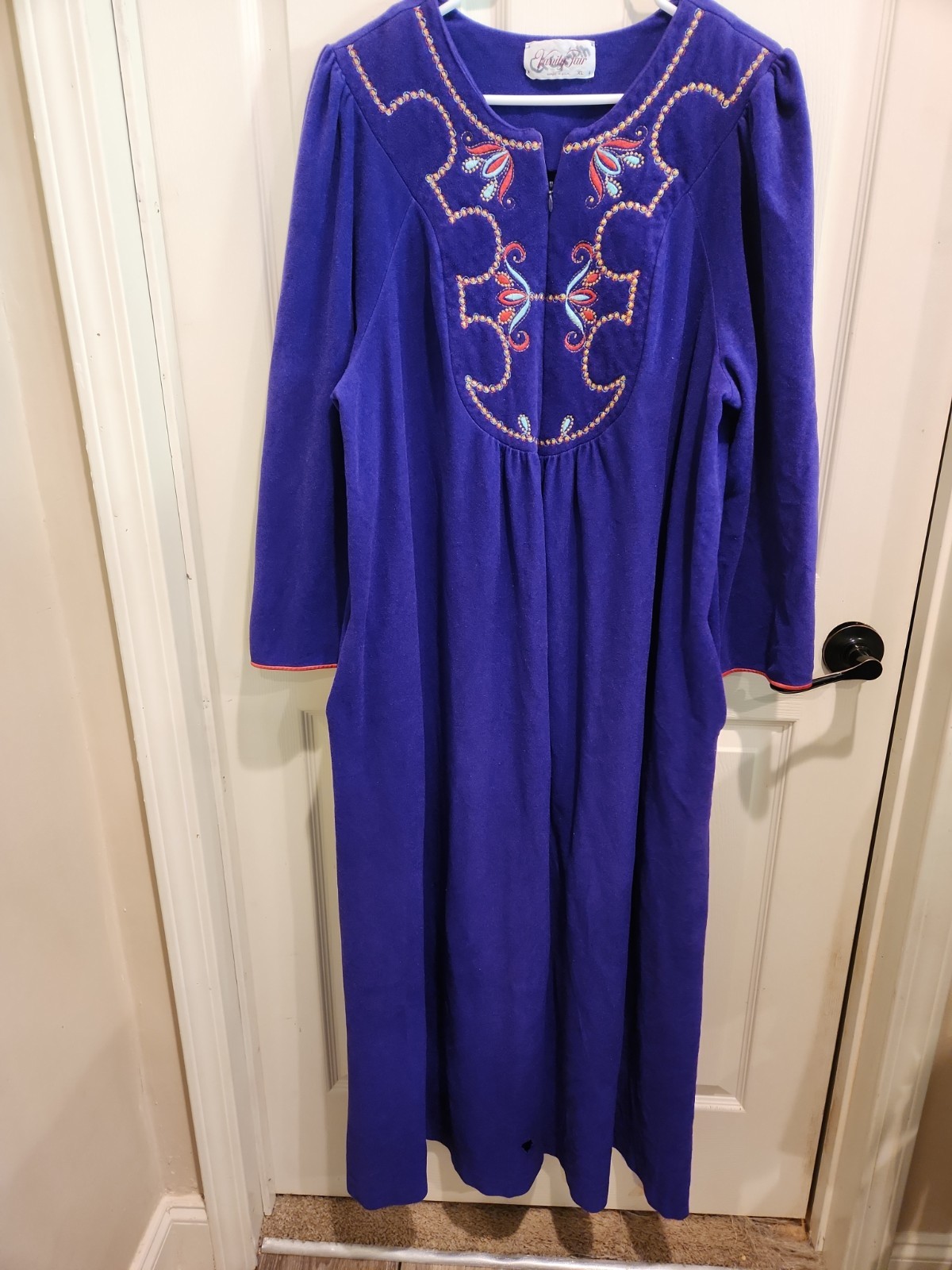 Vtg Vanity Fair XL Purple Plush Fleece Embroidered Zip Robe USA