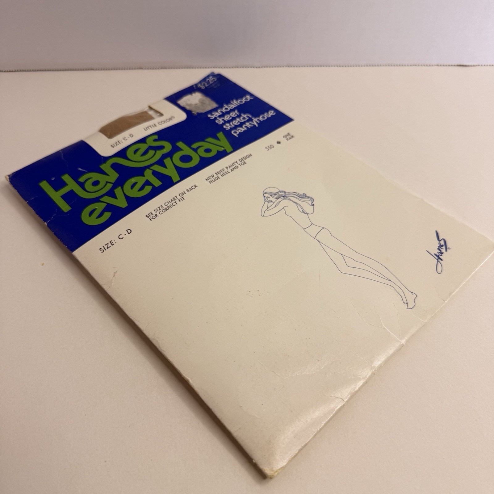 Vintage 1978 Hanes “Everyday” Pantyhose – Size C‑D – Little Color – NOS