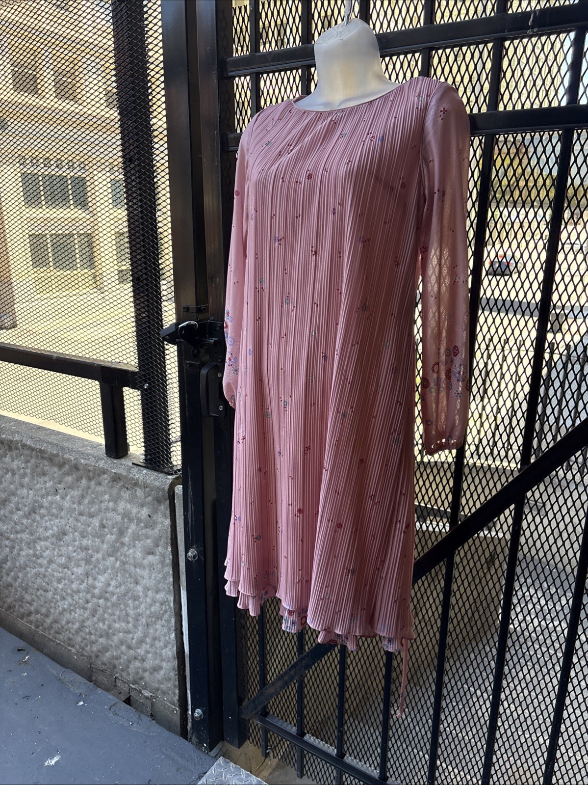 Gorgeous Hal Ferman belted and Pleated Pink Frock Vintage, Flowy, Classic 60s 💖