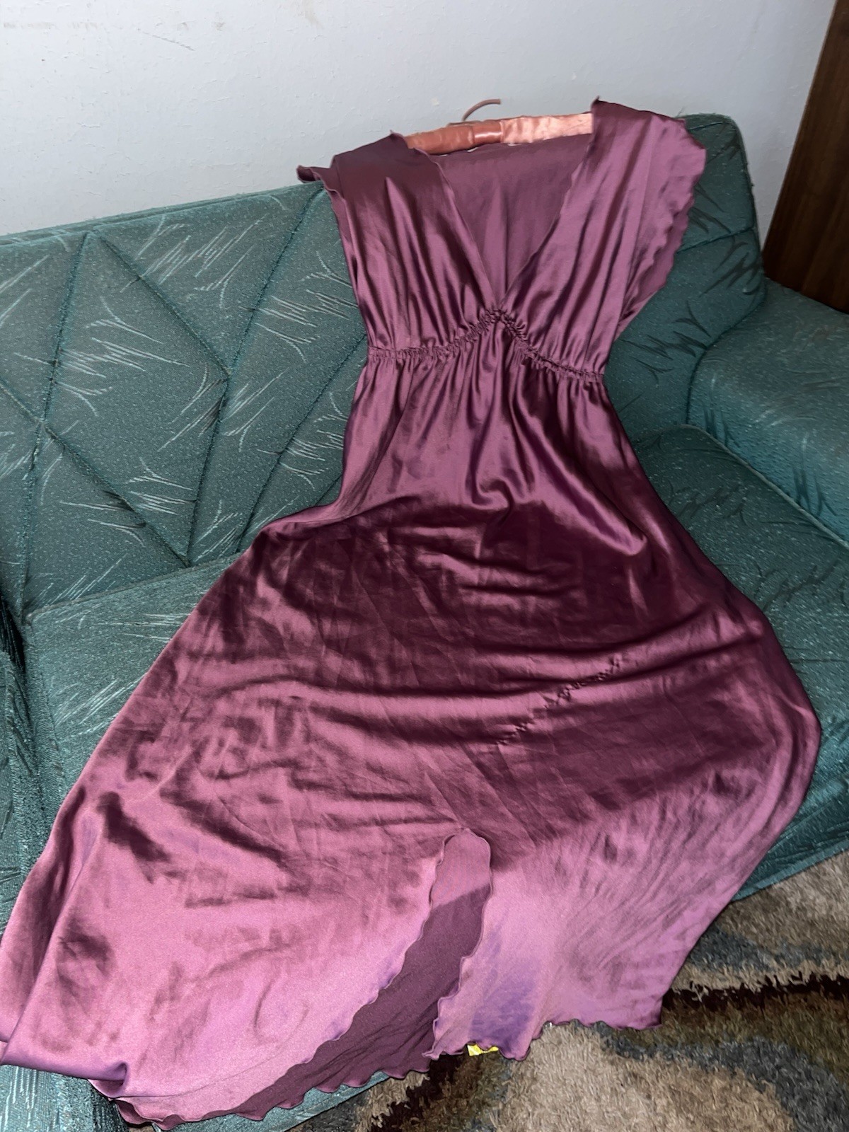 Vtg Miss Elaine Purple Satin Maxi Nightgown Large V Neck Flutter Sleeves