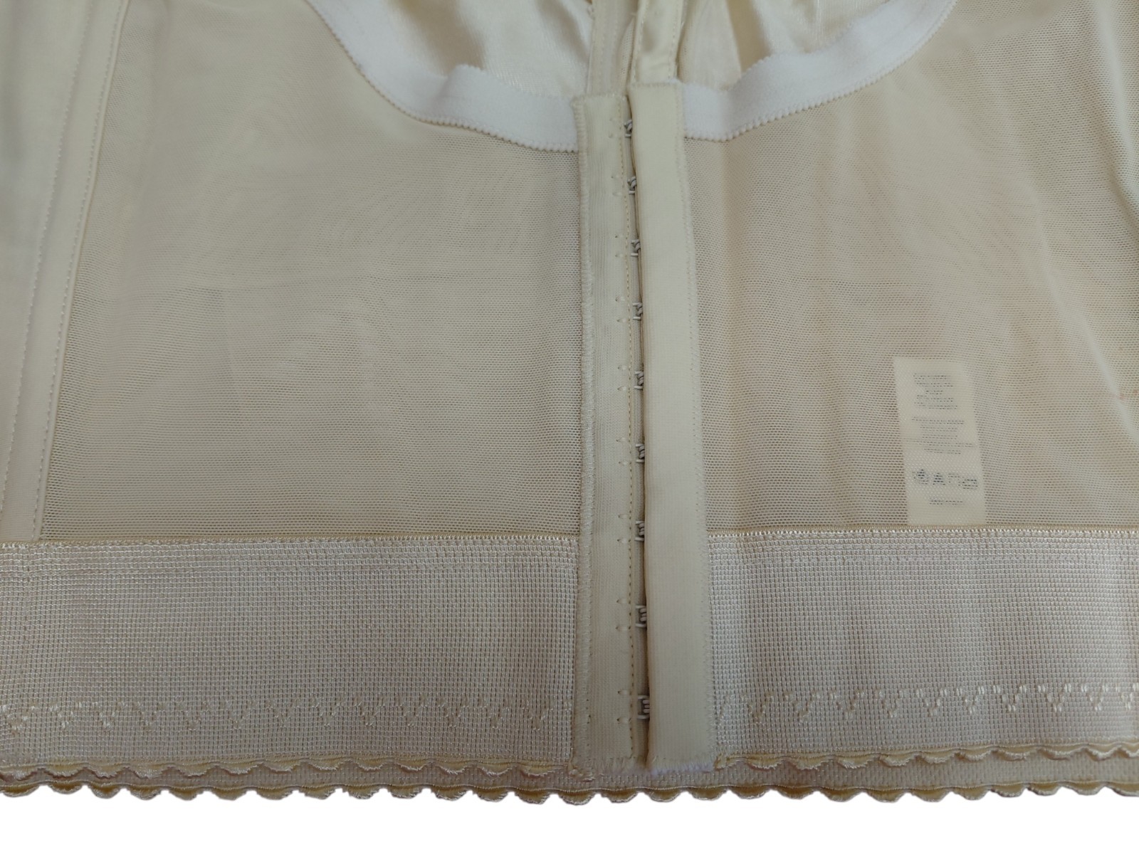 Vintage Crown-nette Longline Beige Bra Size 46C