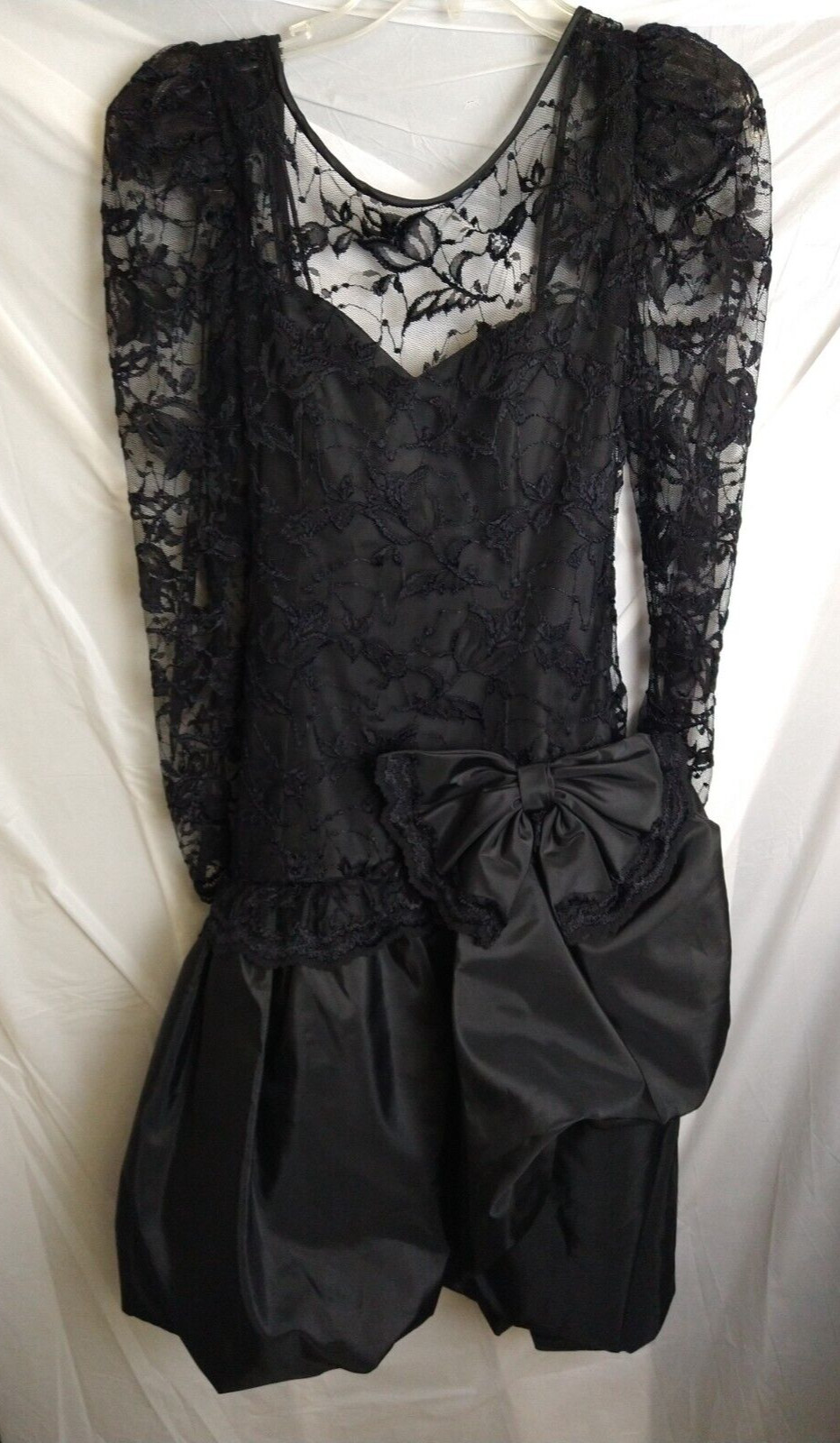 READ Union Black Taffeta Balloon Skirt Dress Lace Dark 60s S/M Cutout Vintage