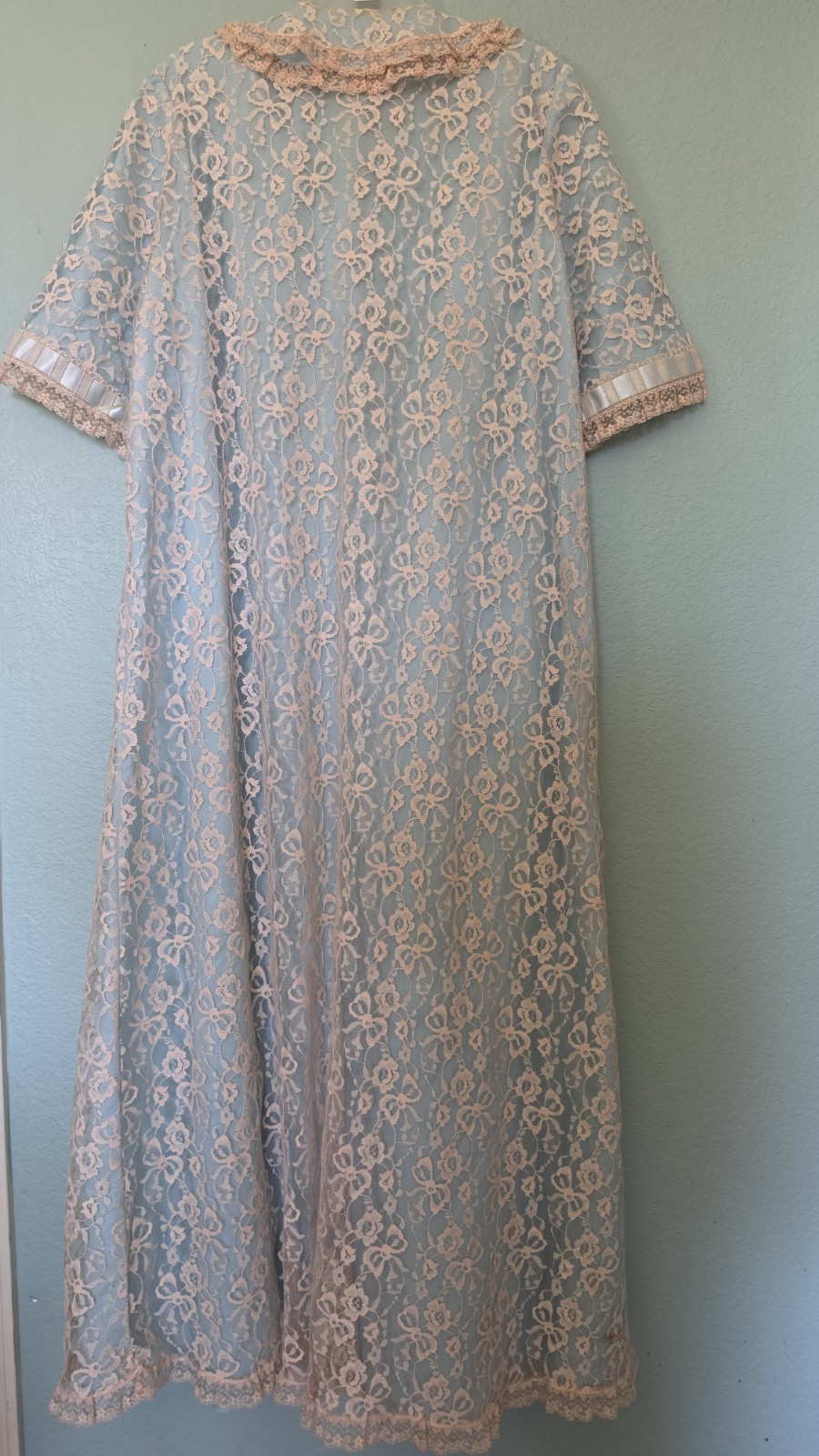 Odette Barsa Vtg Budoir Retro Lace Beige Blue Robe House Coat Dressing Gown Glam