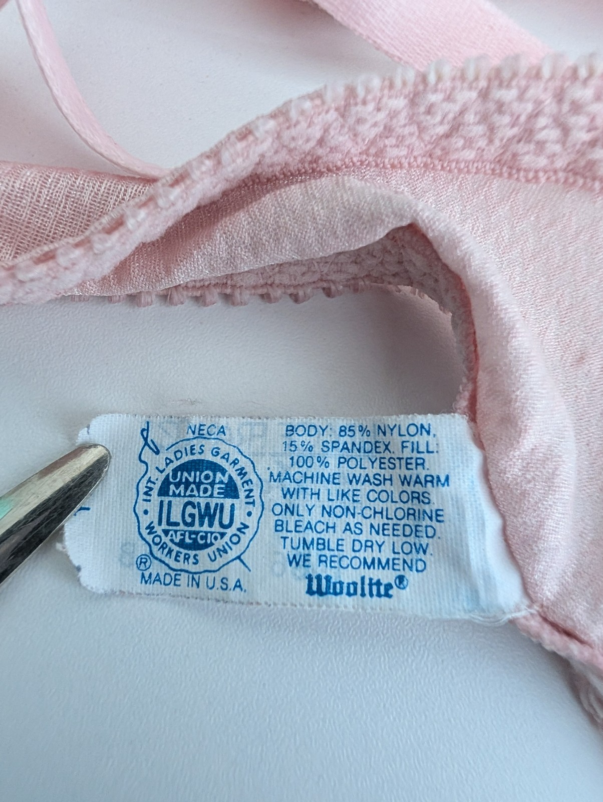 Vintage Lily Of France Lace Underwire Bra Pink Size 36B #1436 Front Closure USA