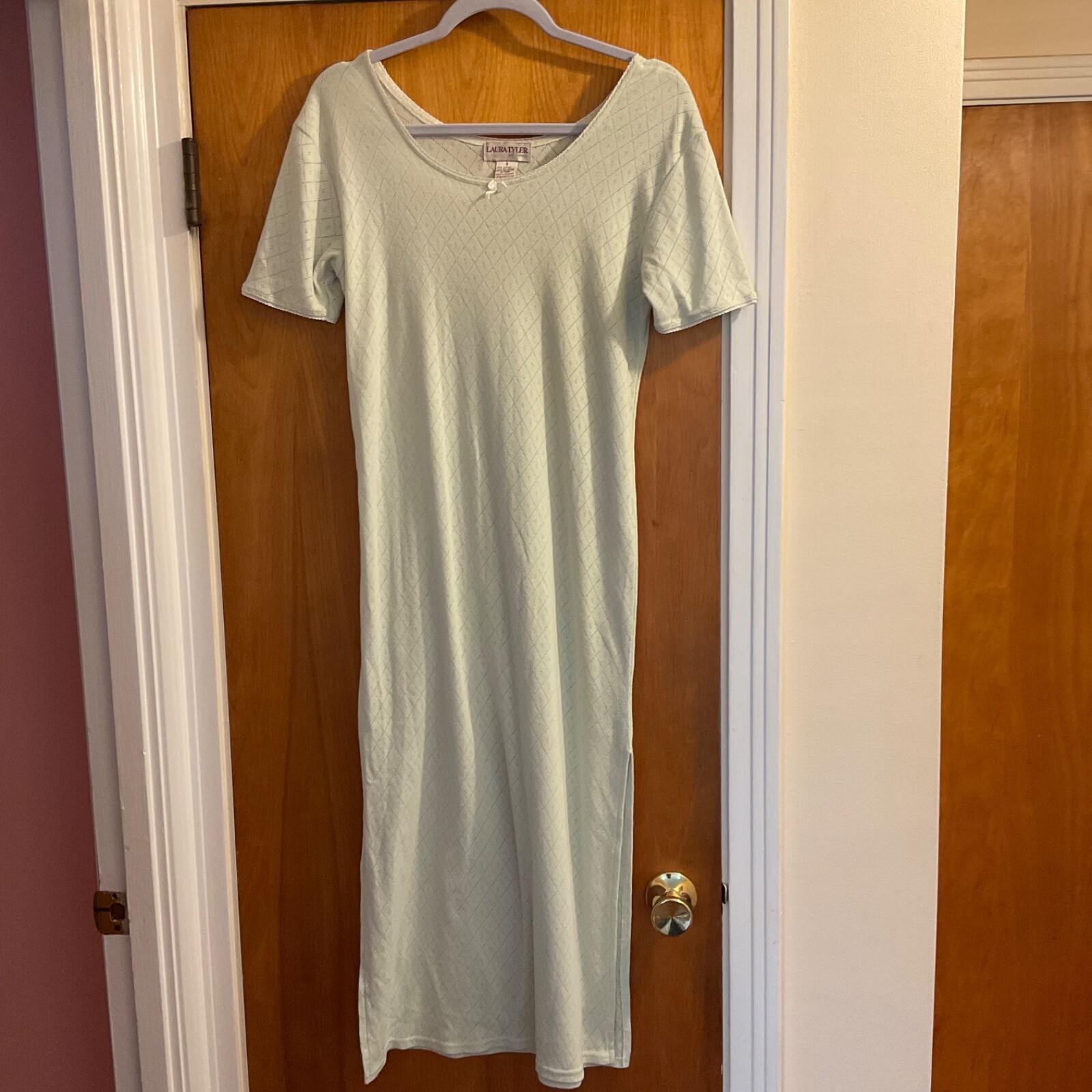 Laura Tyler At Home Nightgown Women’s Sz S Pale Green Sheer Short Sleeve Slits