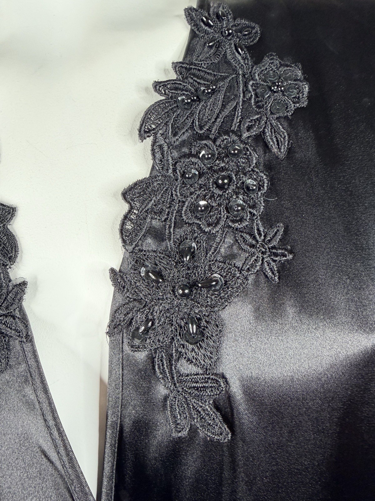 VTG beaded Expressions California Dynasty XL Kimono Style Robe Goth Black Satin