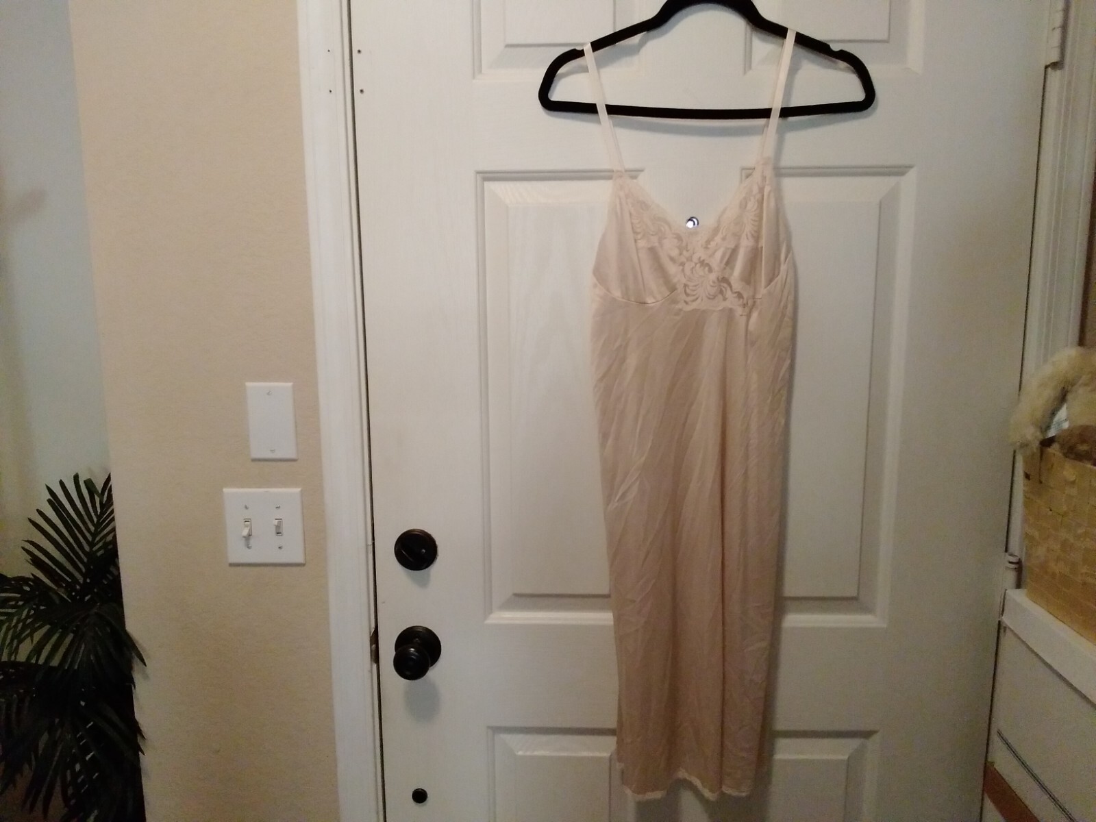 Full Slip CABERNET Vintage Size 36-25&Prime; Beige w/Lace Made in USA