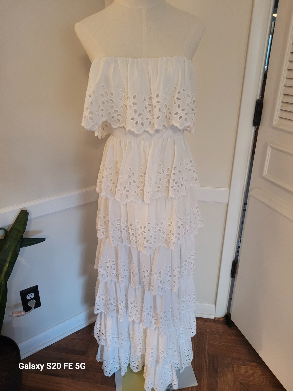 Vintage 1970&rsquo;s Marita by Anthony Muto Cotton Eyelet Tiered Strapless Dress