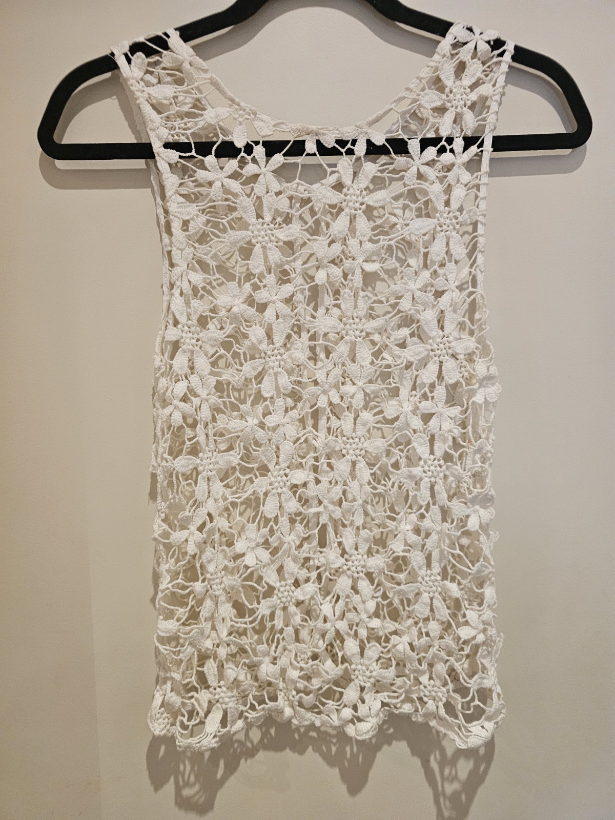 Y2K White Daisy Crochet Top Size 10