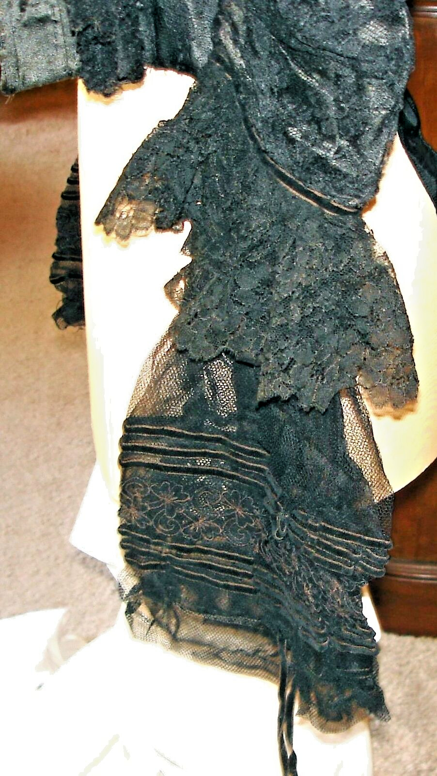 Outstanding Victorian Top Bodice completly covered with Chantilly Lace