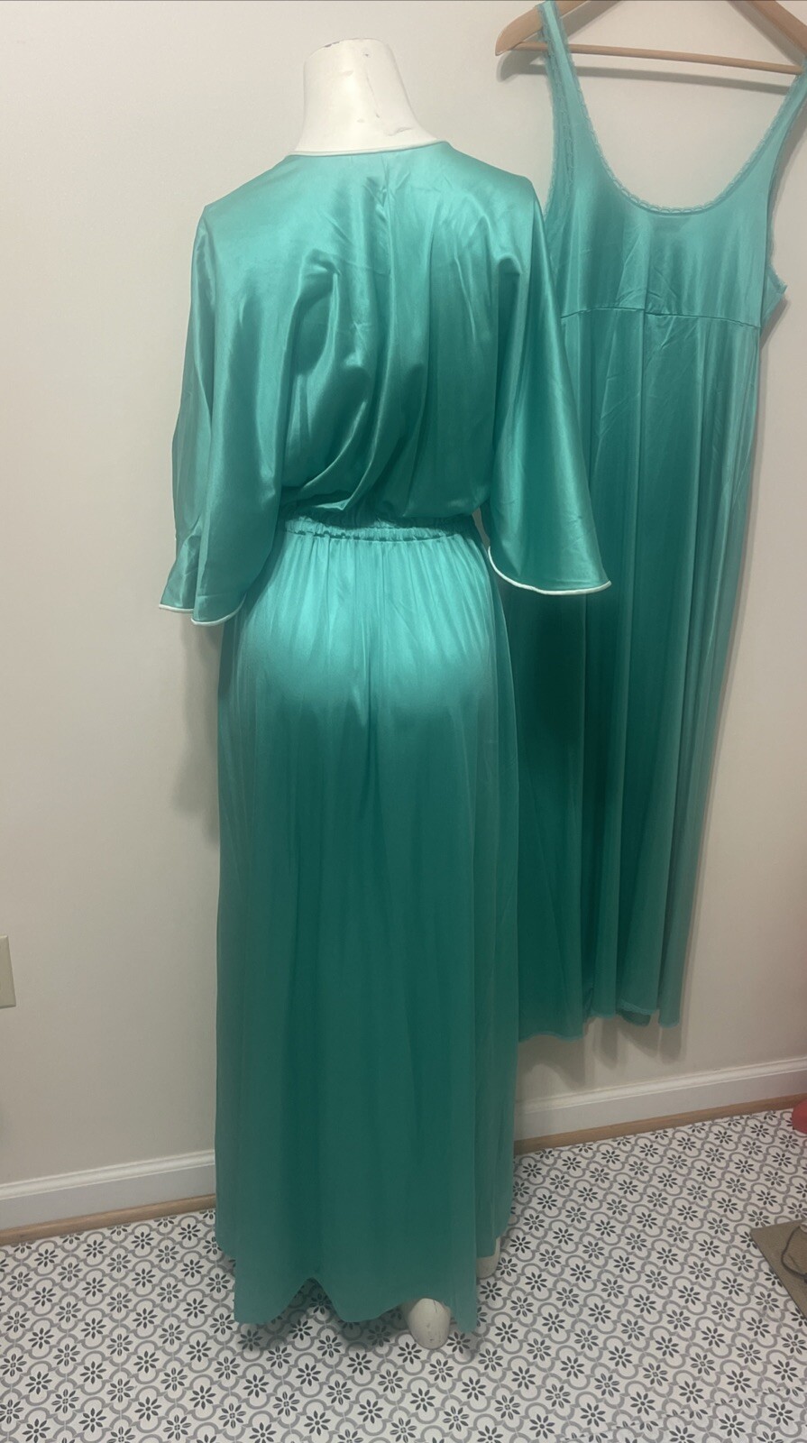Vintage Vanity Fair Robe Peignoir Dressing Gown Womens M Flutter Teal Boudoir We
