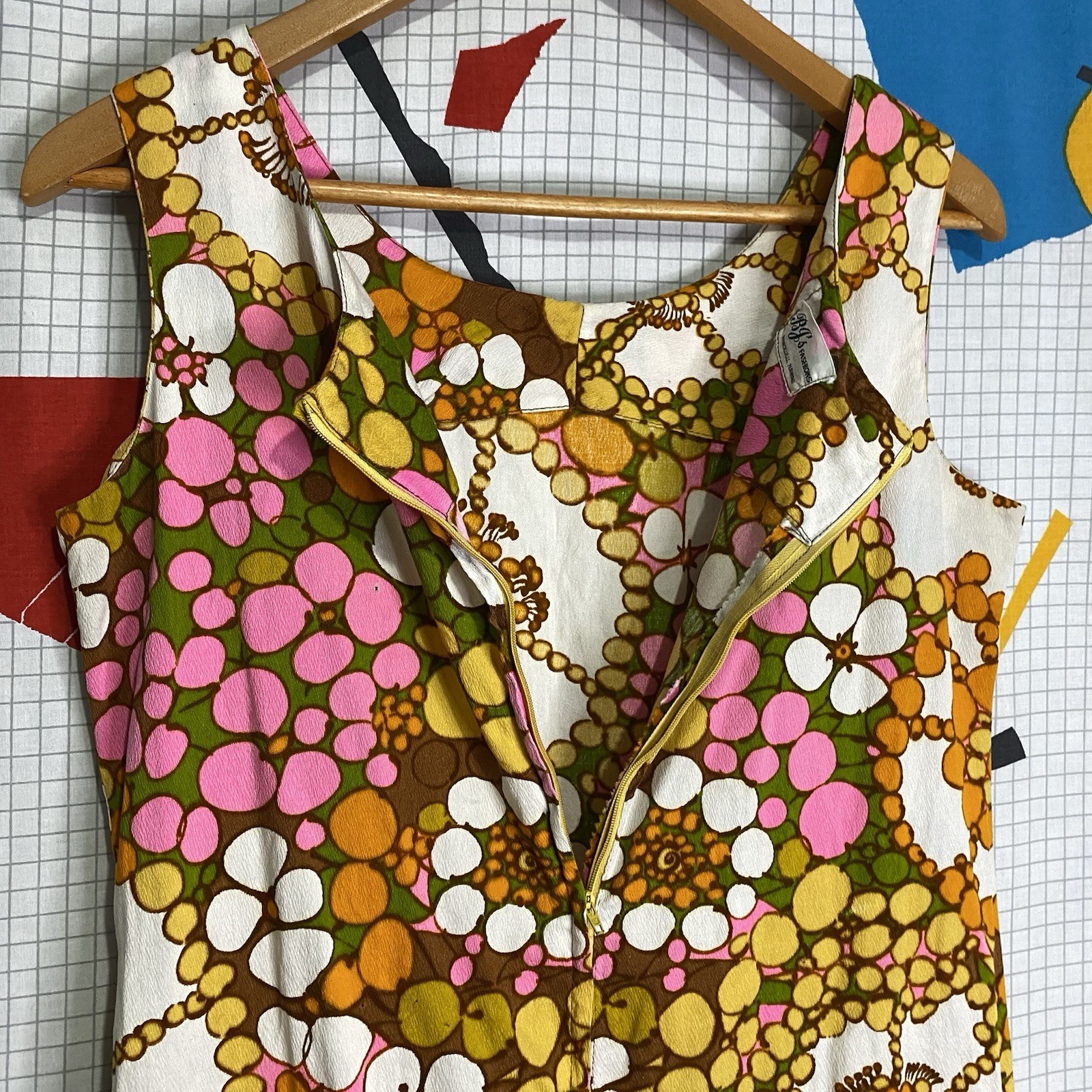 Vintage 60s Mod Mini Dress Gogo Floral Medium Hawaiian Cotton Bark Cloth Hippie