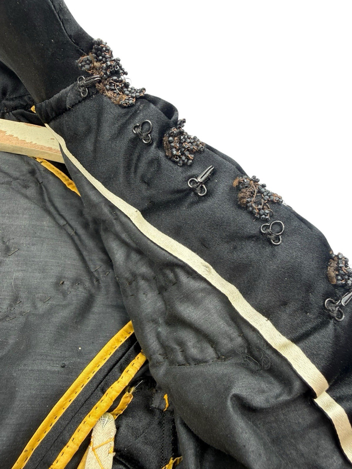 Antique 1890s Victorian Mourning Bodice Jet Black Beaded Boned Lace Top Jacket